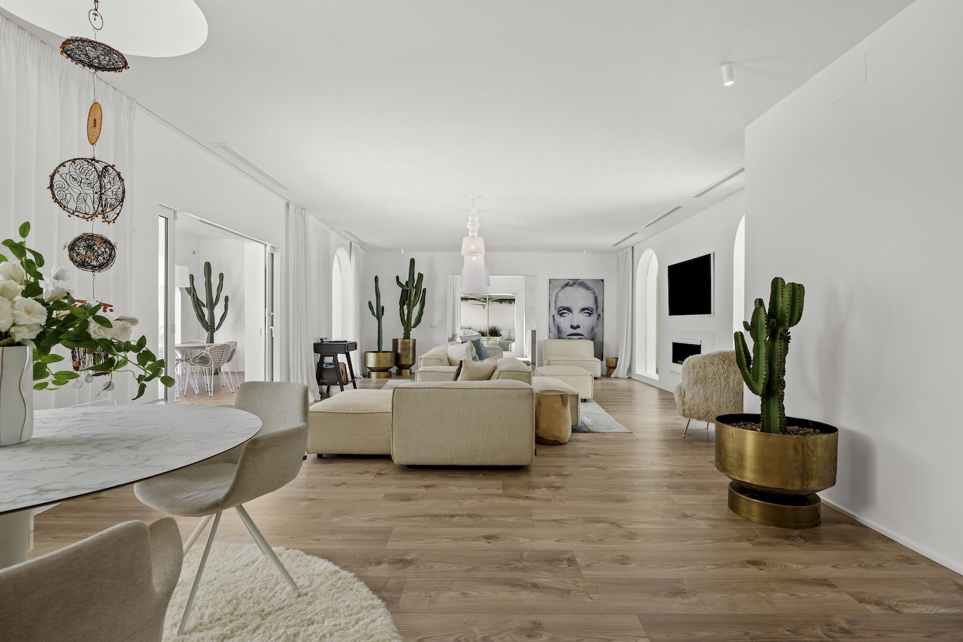  Image of Villa - 5 Bedrooms - 4 Bathrooms for sale in Malaga-San Pedro de Alcantara-Spain, Image 7