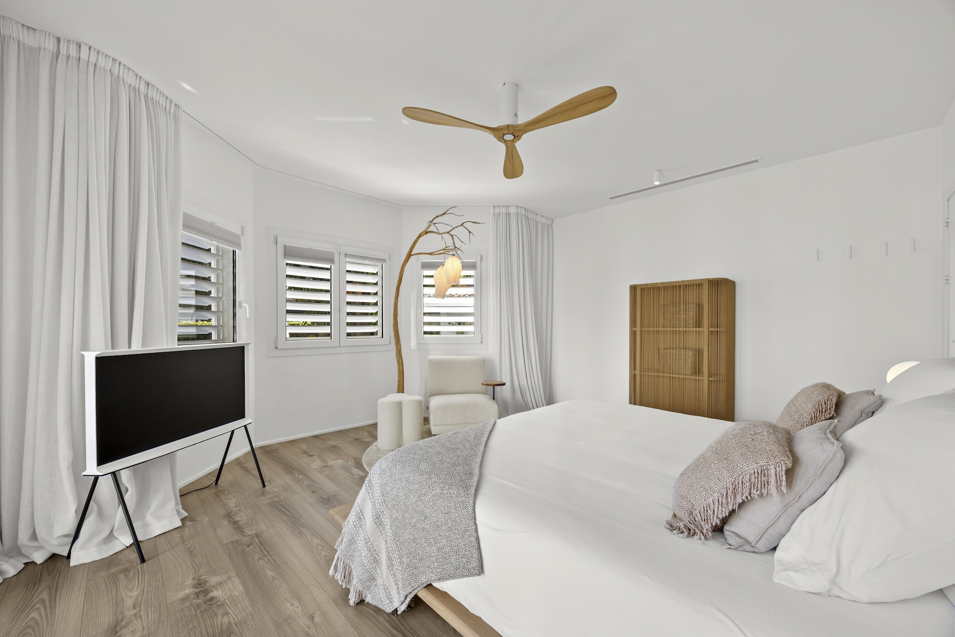  Image of Villa - 5 Bedrooms - 4 Bathrooms for sale in Malaga-San Pedro de Alcantara-Spain, Image 36