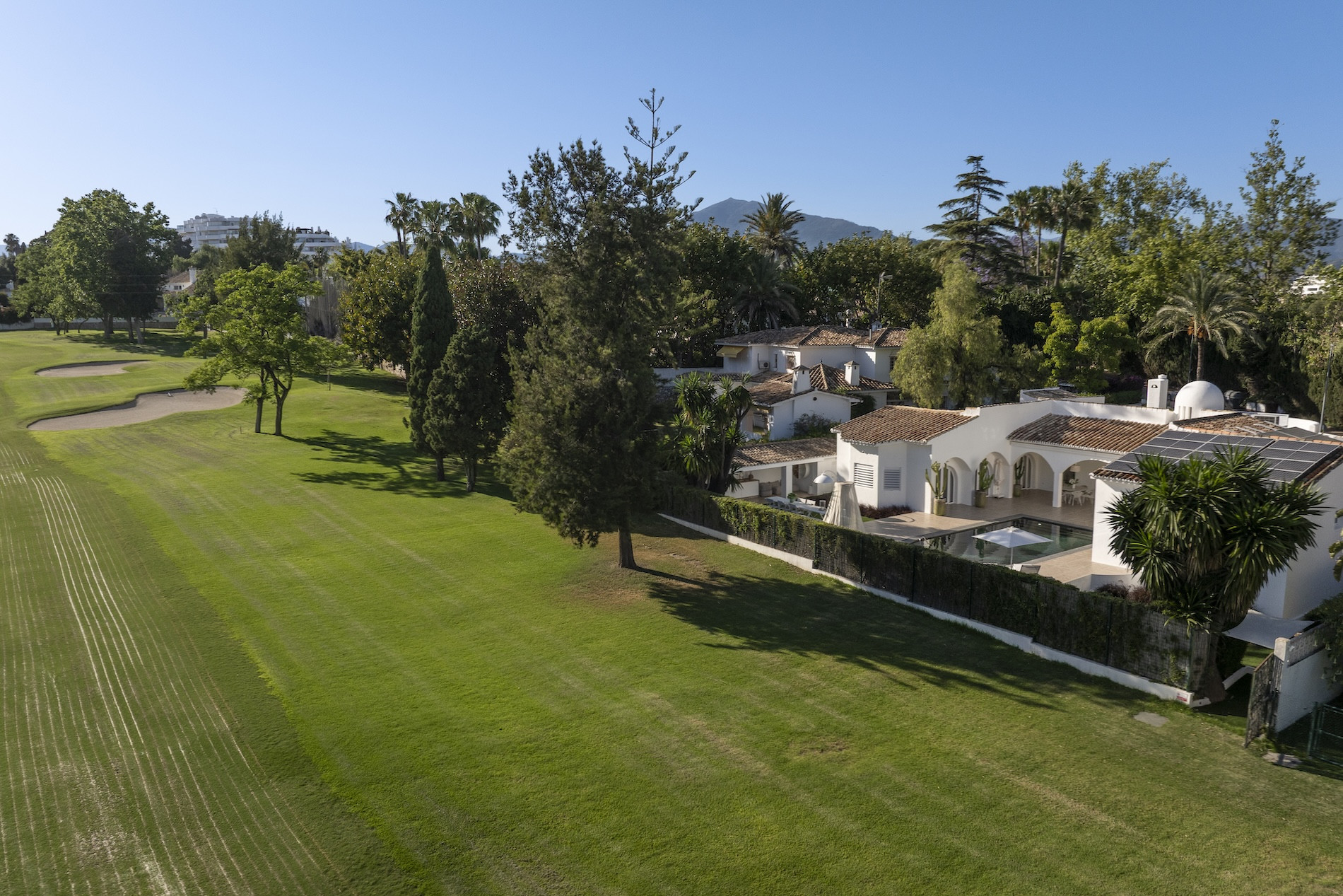 Image of Villa - 5 Bedrooms - 4 Bathrooms for Sale in Malaga-San Pedro de Alcantara-Spain, Image 3
