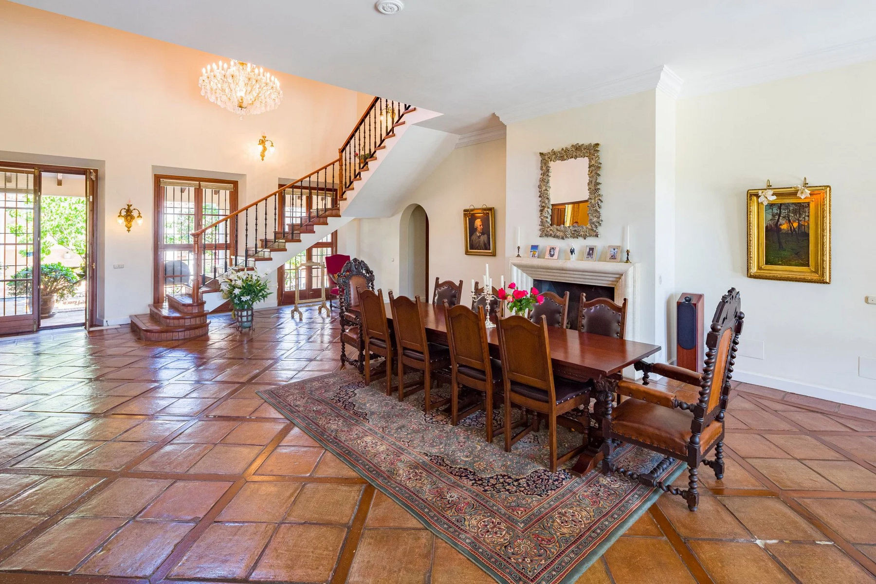 Image of Villa - 6 Bedrooms - 4 Bathrooms for sale in Malaga-Benahavis-Spain, Image 9