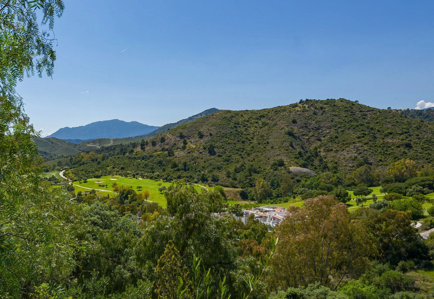  Image of Villa - 6 Bedrooms - 4 Bathrooms for sale in Malaga-Benahavis-Spain, Image 15