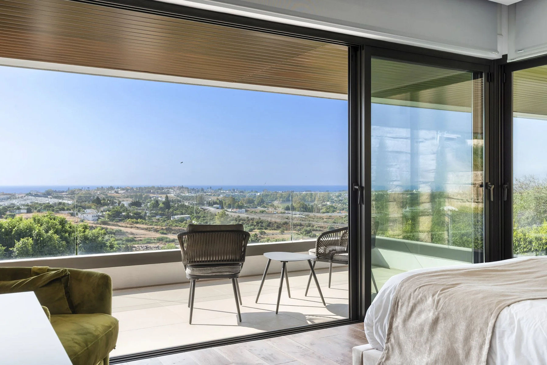  Image of Villa - 4 Bedrooms - 5 Bathrooms for sale in Malaga-Benahavis-Spain, Image 16