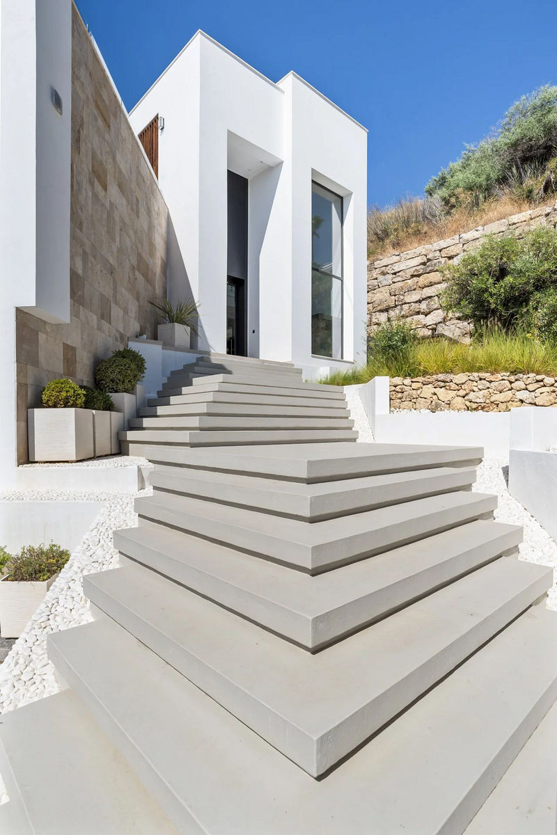 Image of Villa - 4 Bedrooms - 5 Bathrooms for sale in Malaga-Benahavis-Spain, Image 49