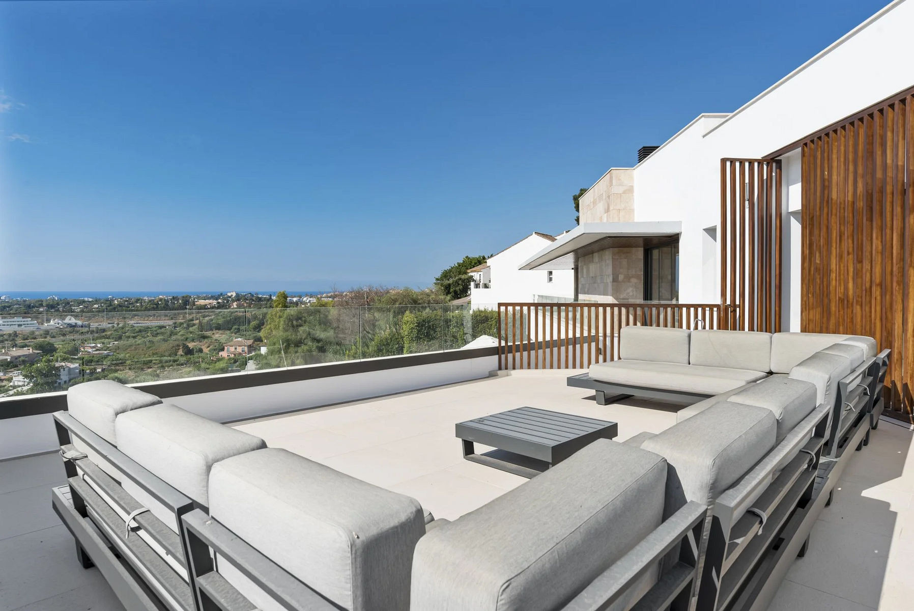  Image of Villa - 4 Bedrooms - 5 Bathrooms for sale in Malaga-Benahavis-Spain, Image 31