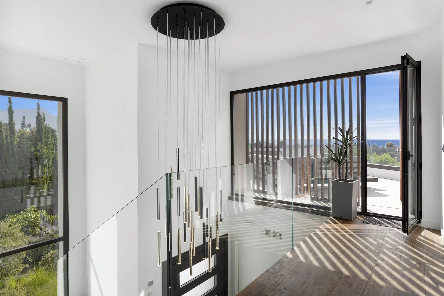  Image of Villa - 4 Bedrooms - 5 Bathrooms for sale in Malaga-Benahavis-Spain, Image 29