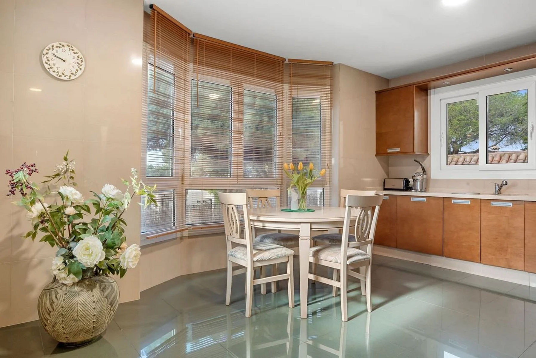  Image of Villa - 4 Bedrooms - 4 Bathrooms for sale in Malaga-Marbella-Spain, Image 21