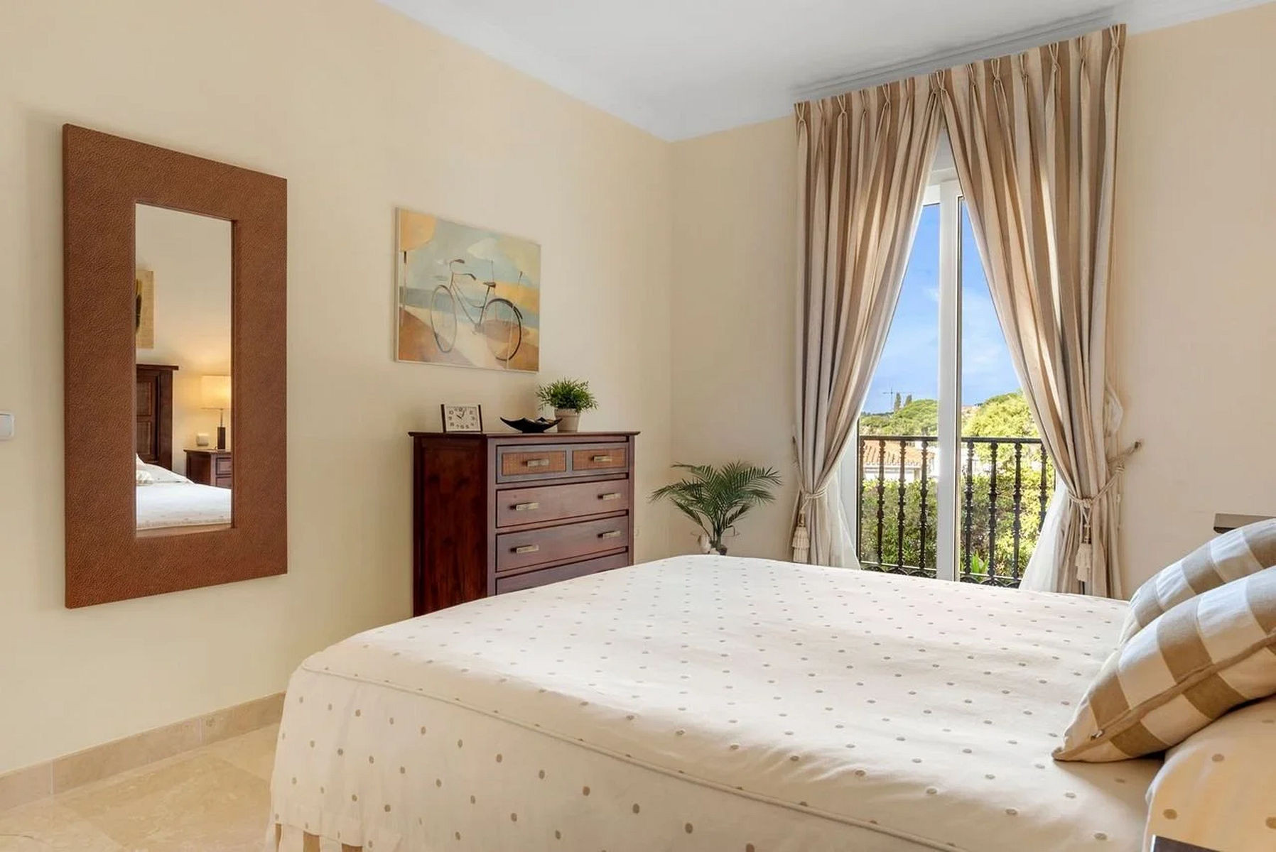  Image of Villa - 4 Bedrooms - 4 Bathrooms for sale in Malaga-Marbella-Spain, Image 34