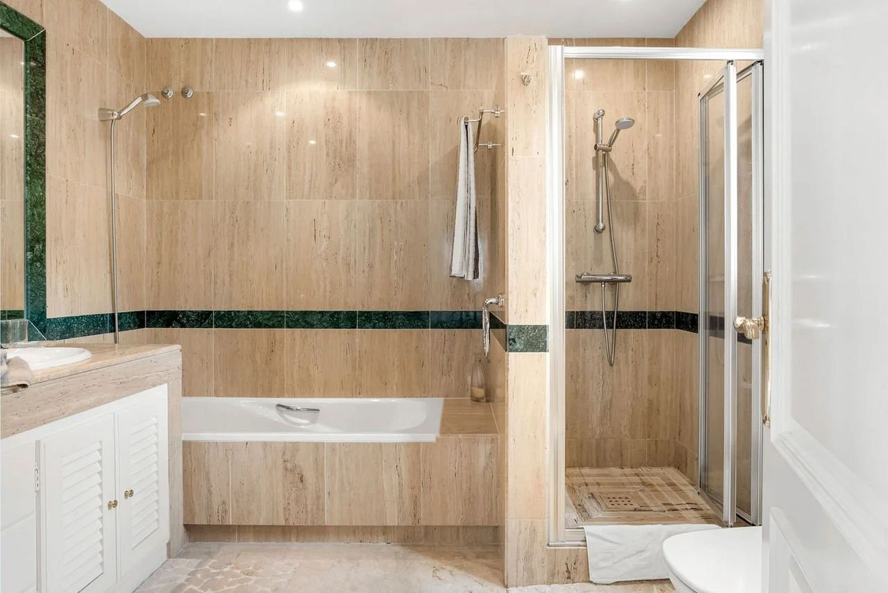  Image of Villa - 4 Bedrooms - 4 Bathrooms for sale in Malaga-Marbella-Spain, Image 31