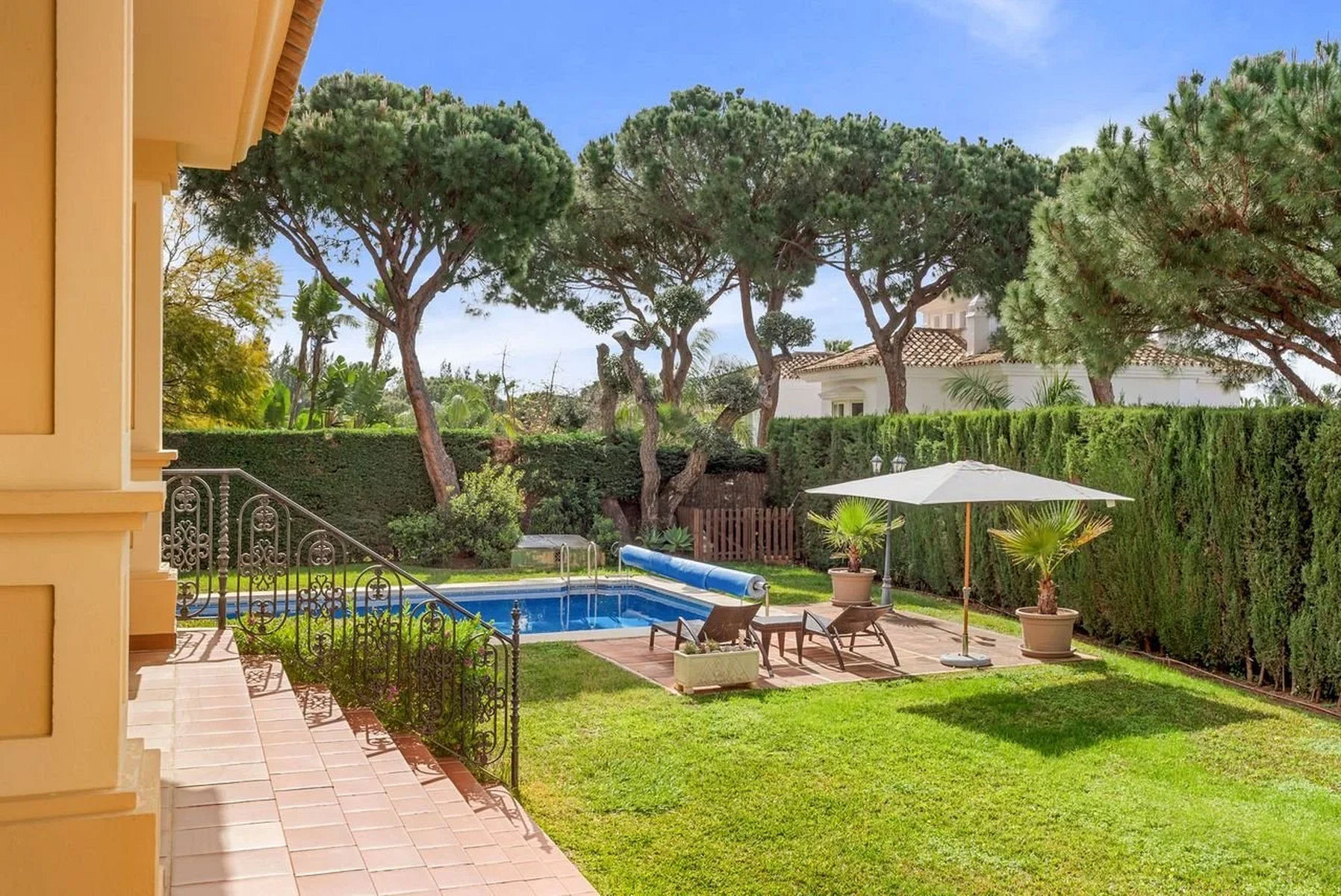  Image of Villa - 4 Bedrooms - 4 Bathrooms for sale in Malaga-Marbella-Spain, Image 13