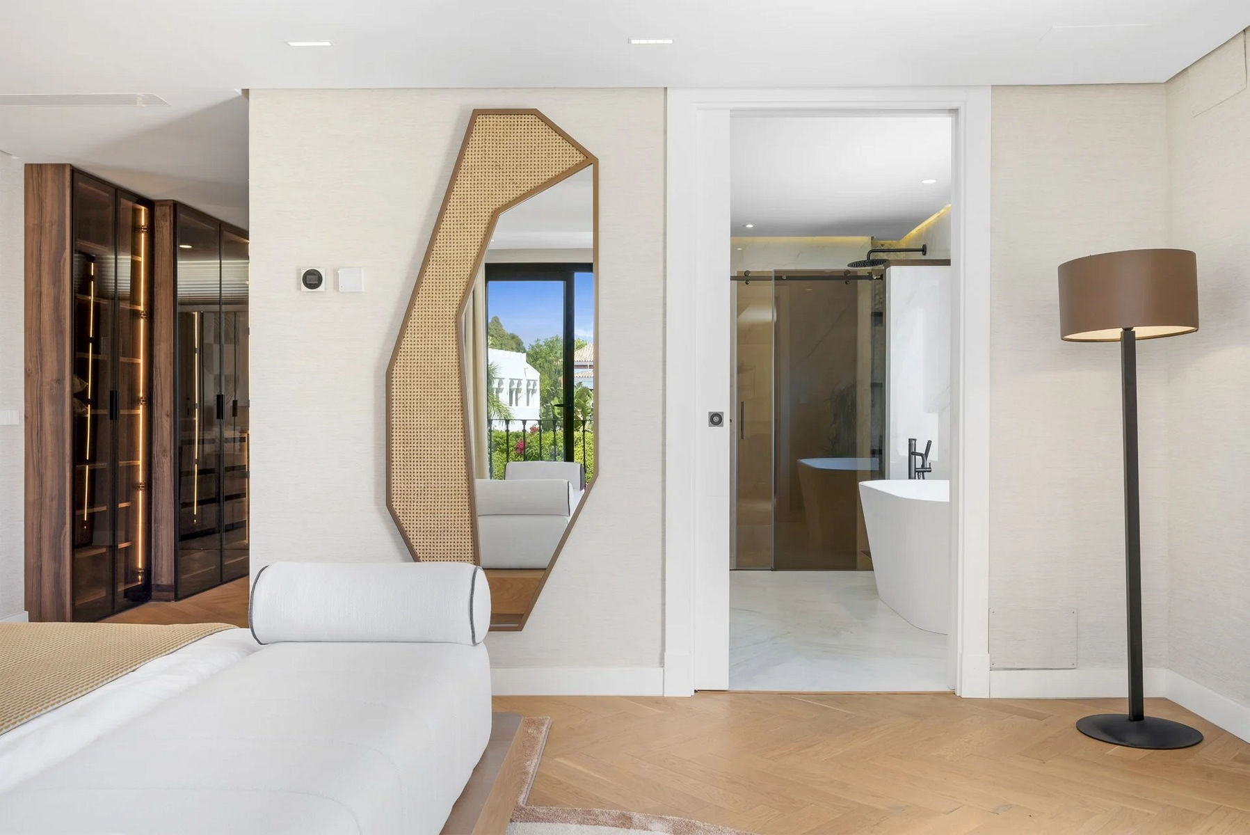 Image of Villa - 6 Bedrooms - 5 Bathrooms for sale in Malaga-Estepona-Spain, Image 29
