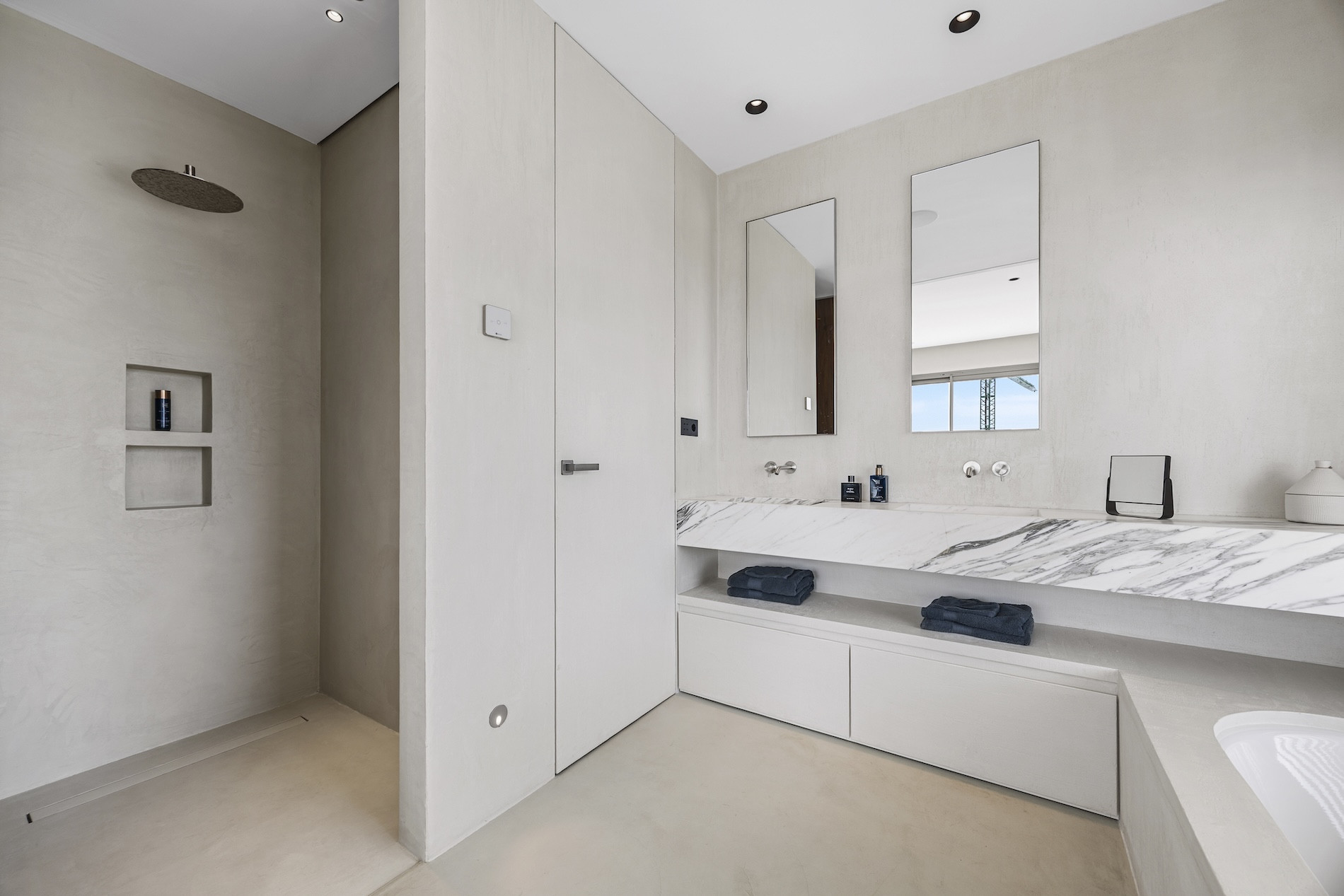  Image of Apartment - 3 Bedrooms - 3 Bathrooms for sale in Malaga-Benahavis-Spain, Image 19