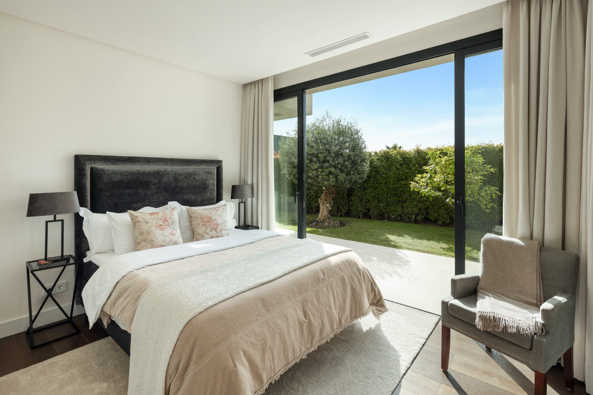  Image of Villa - 5 Bedrooms - 5 Bathrooms for sale in Malaga-Marbella-Spain, Image 14