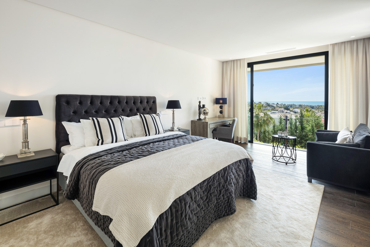  Image of Villa - 5 Bedrooms - 5 Bathrooms for sale in Malaga-Marbella-Spain, Image 15