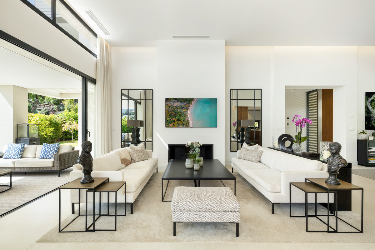 Image of Villa - 5 Bedrooms - 5 Bathrooms for Sale in Malaga-Marbella-Spain, Image 4