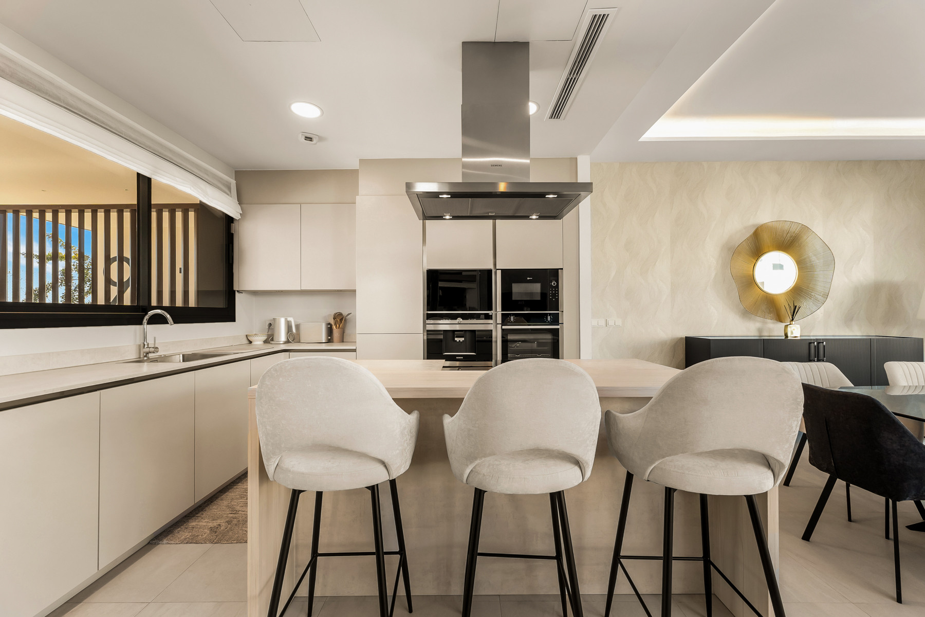  Image of Semi Detached House - 5 Bedrooms - 5 Bathrooms for sale in Malaga-Marbella-Spain, Image 17