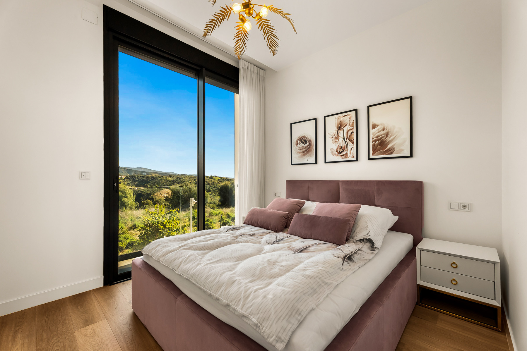  Image of Semi Detached House - 5 Bedrooms - 5 Bathrooms for sale in Malaga-Marbella-Spain, Image 25