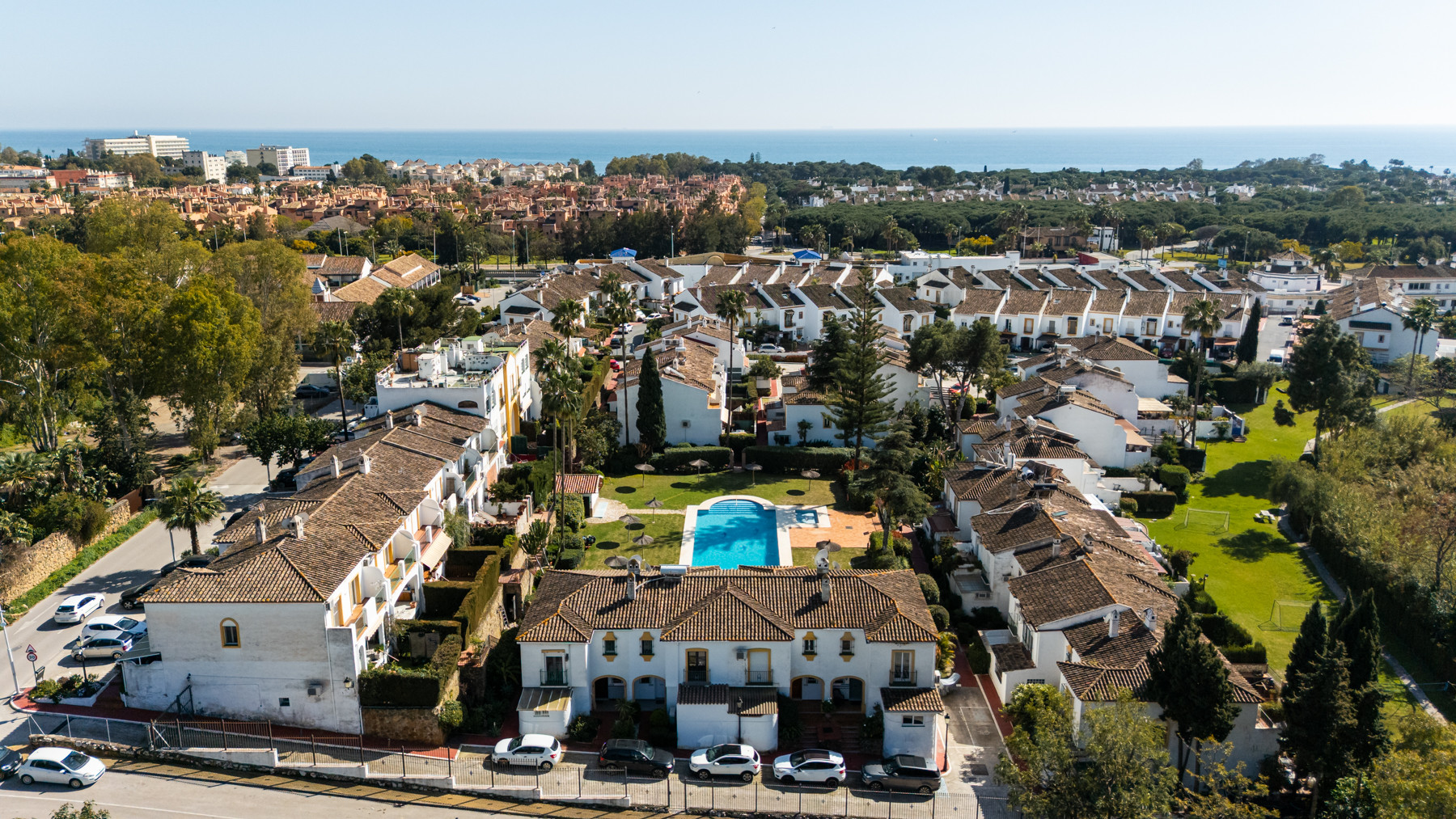  Image of Town House - 4 Bedrooms - 4 Bathrooms for sale in Malaga-Estepona-Spain, Image 57