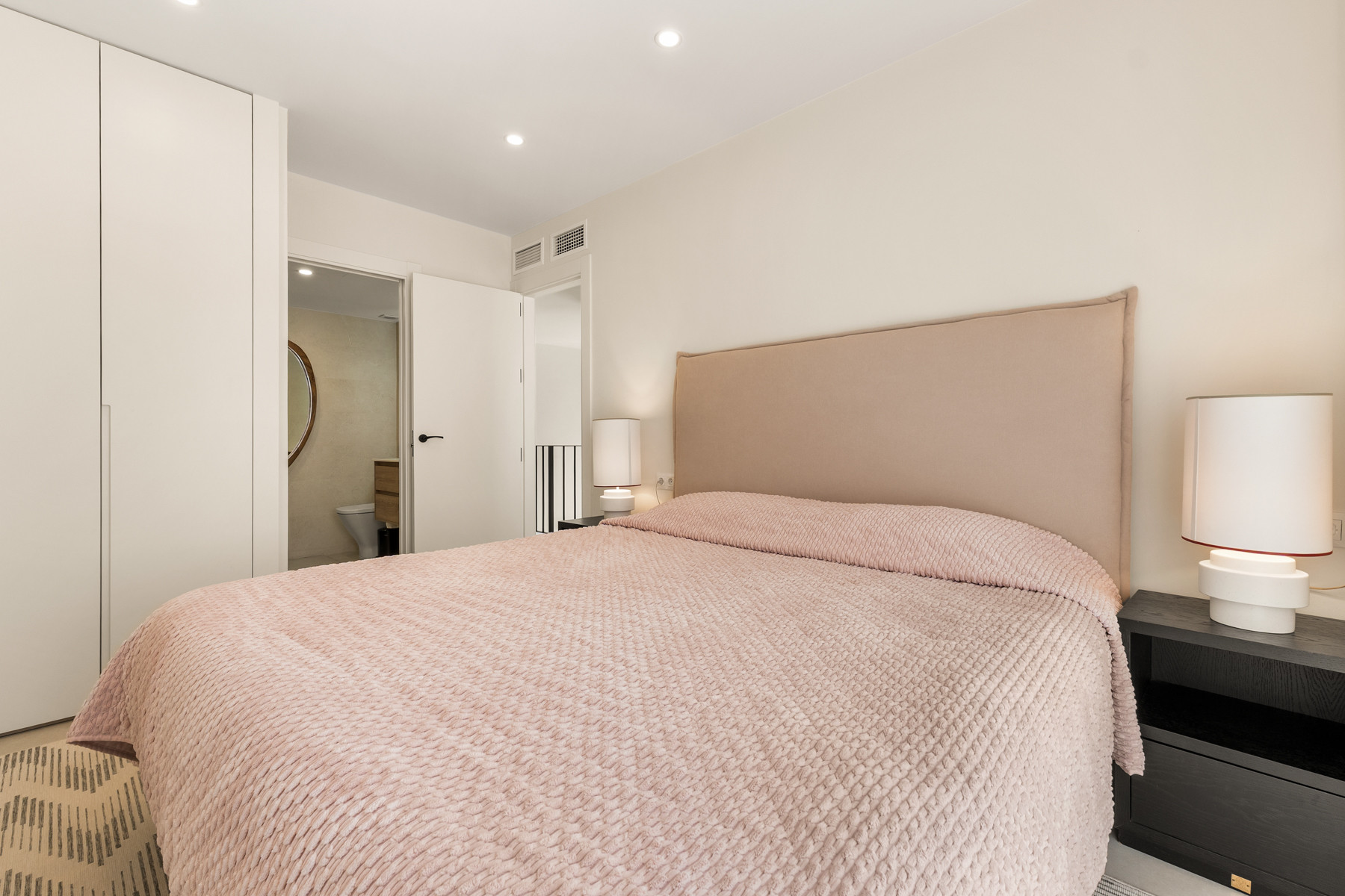  Image of Town House - 4 Bedrooms - 4 Bathrooms for sale in Malaga-Estepona-Spain, Image 37