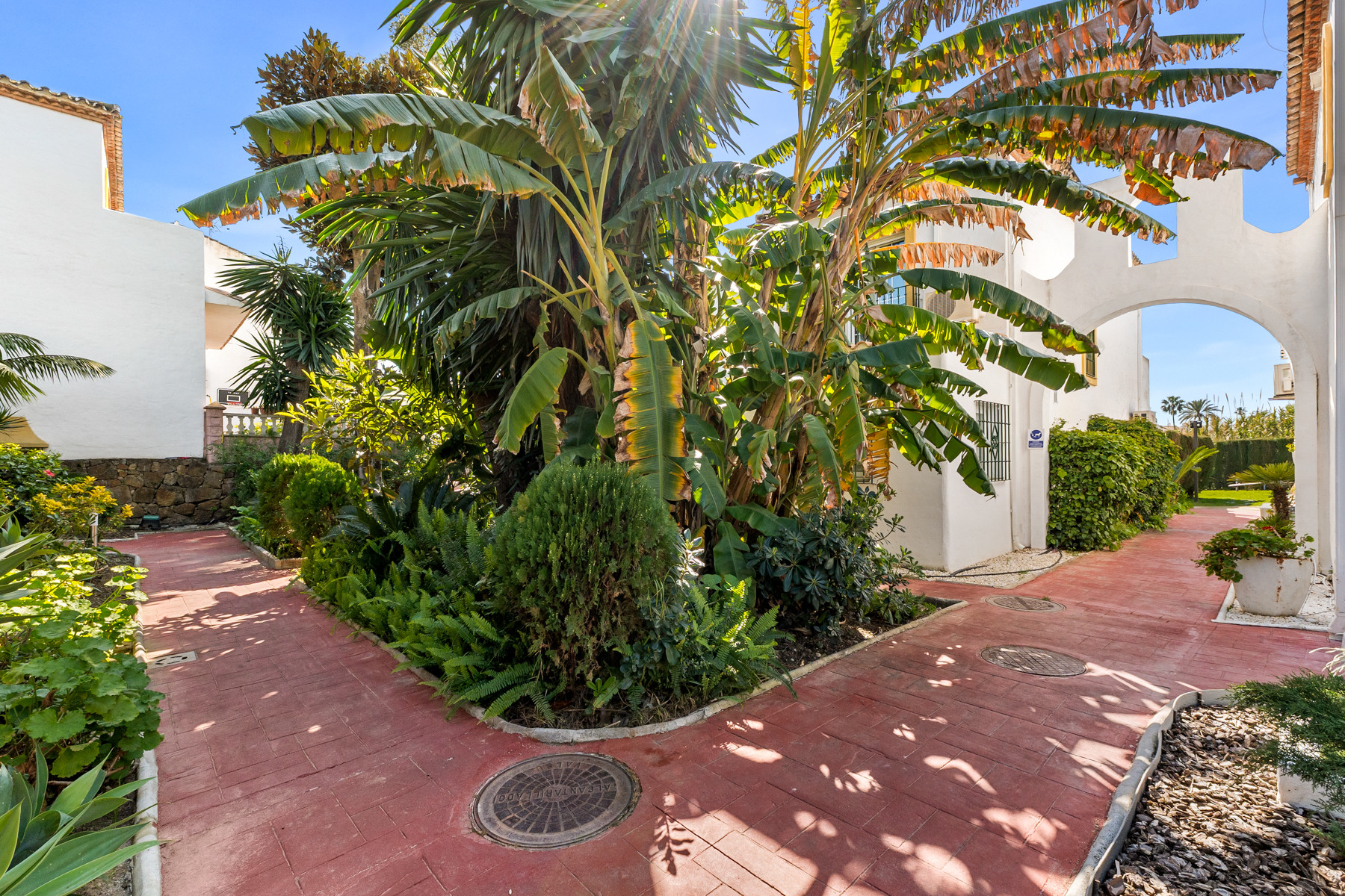  Image of Town House - 4 Bedrooms - 4 Bathrooms for sale in Malaga-Estepona-Spain, Image 53