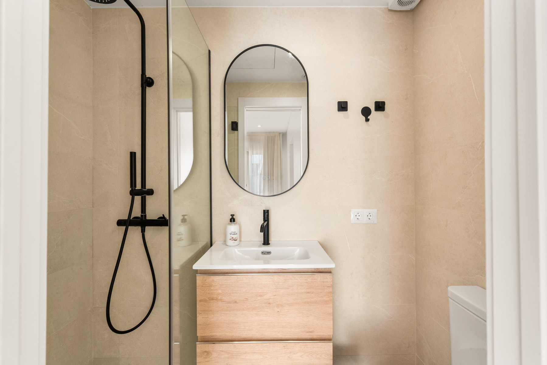  Image of Town House - 4 Bedrooms - 4 Bathrooms for sale in Malaga-Estepona-Spain, Image 34