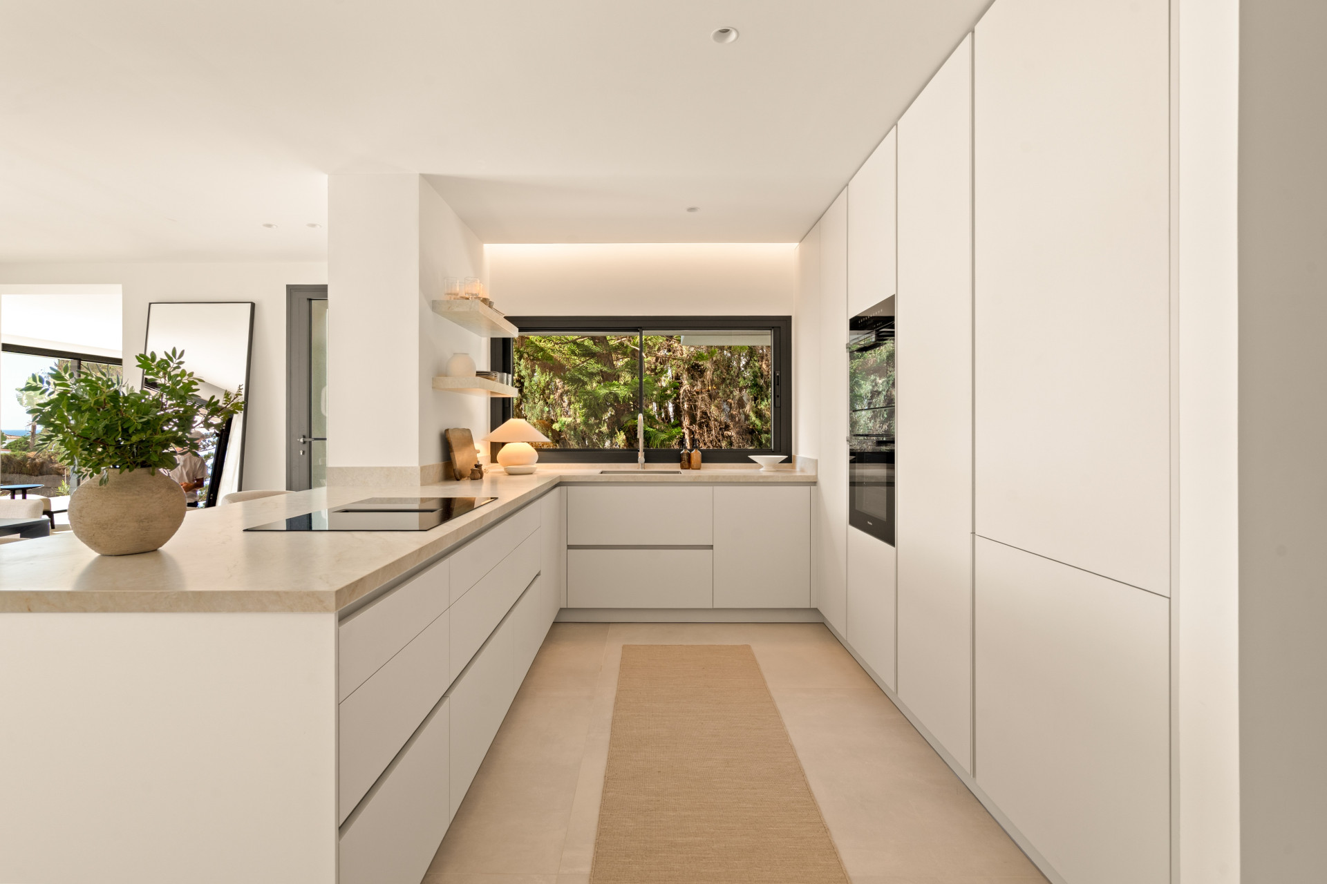  Image of Villa - 5 Bedrooms - 4 Bathrooms for sale in Malaga-Marbella-Spain, Image 10