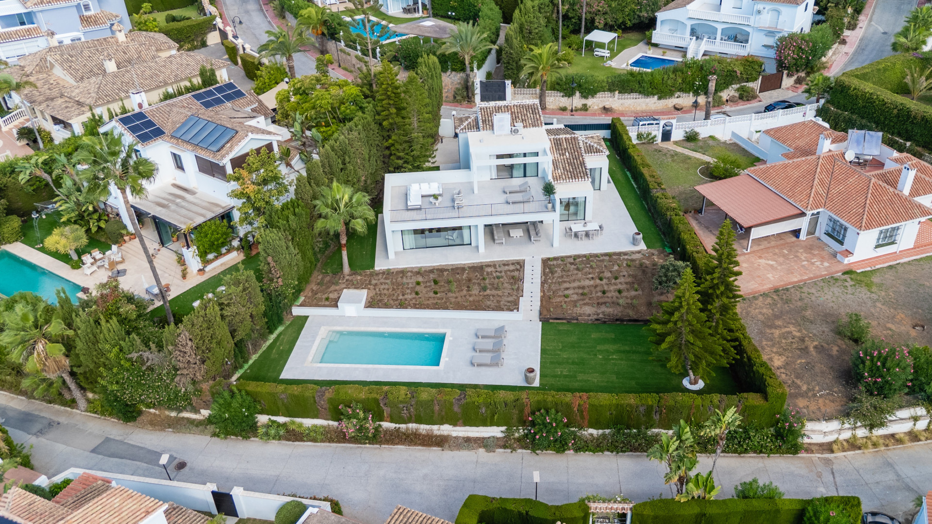  Image of Villa - 5 Bedrooms - 4 Bathrooms for sale in Malaga-Marbella-Spain, Image 40
