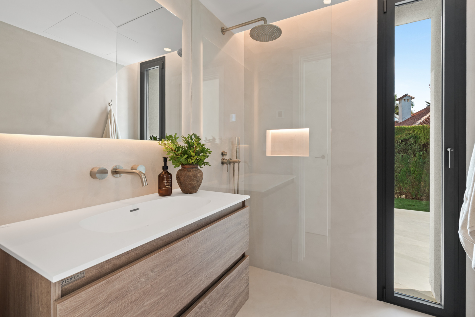  Image of Villa - 5 Bedrooms - 4 Bathrooms for sale in Malaga-Marbella-Spain, Image 26