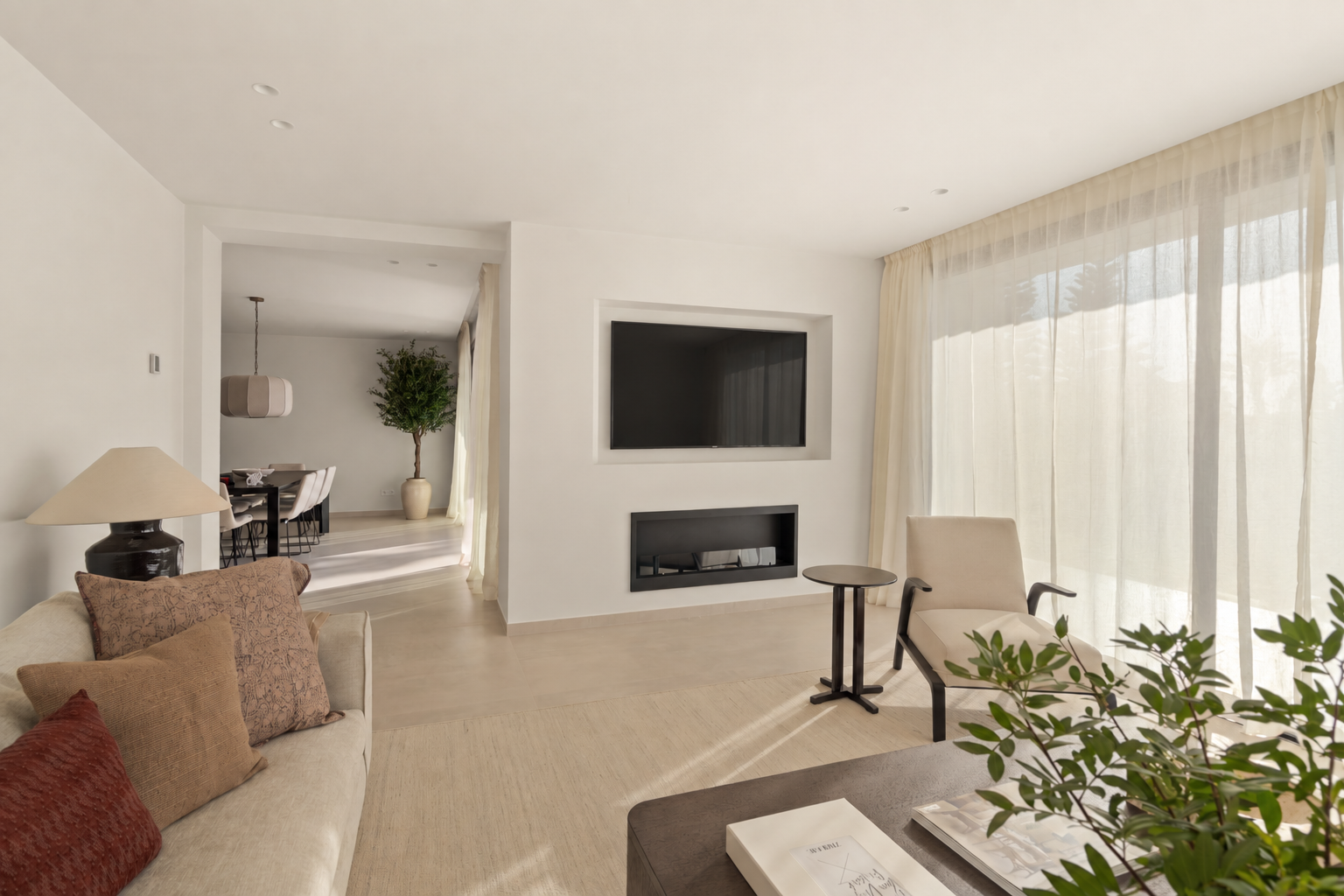 Image of Villa - 5 Bedrooms - 4 Bathrooms for Sale in Malaga-Marbella-Spain, Image 5