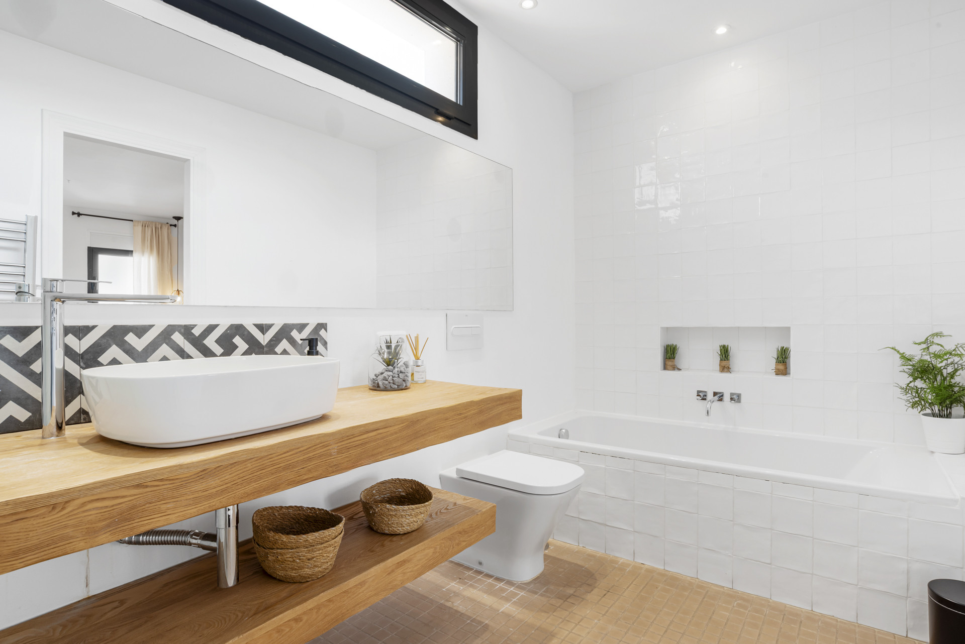  Image of Villa - 6 Bedrooms - 6 Bathrooms for sale in Malaga-Marbella-Spain, Image 21