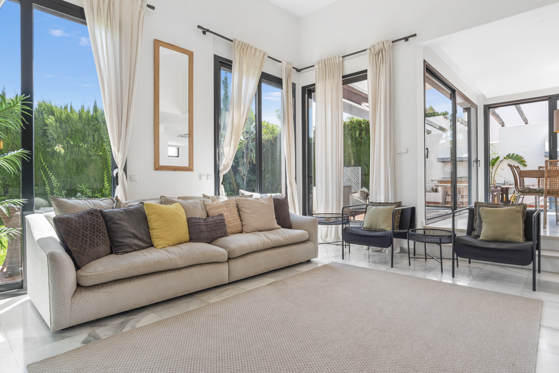  Image of Villa - 6 Bedrooms - 6 Bathrooms for sale in Malaga-Marbella-Spain, Image 9