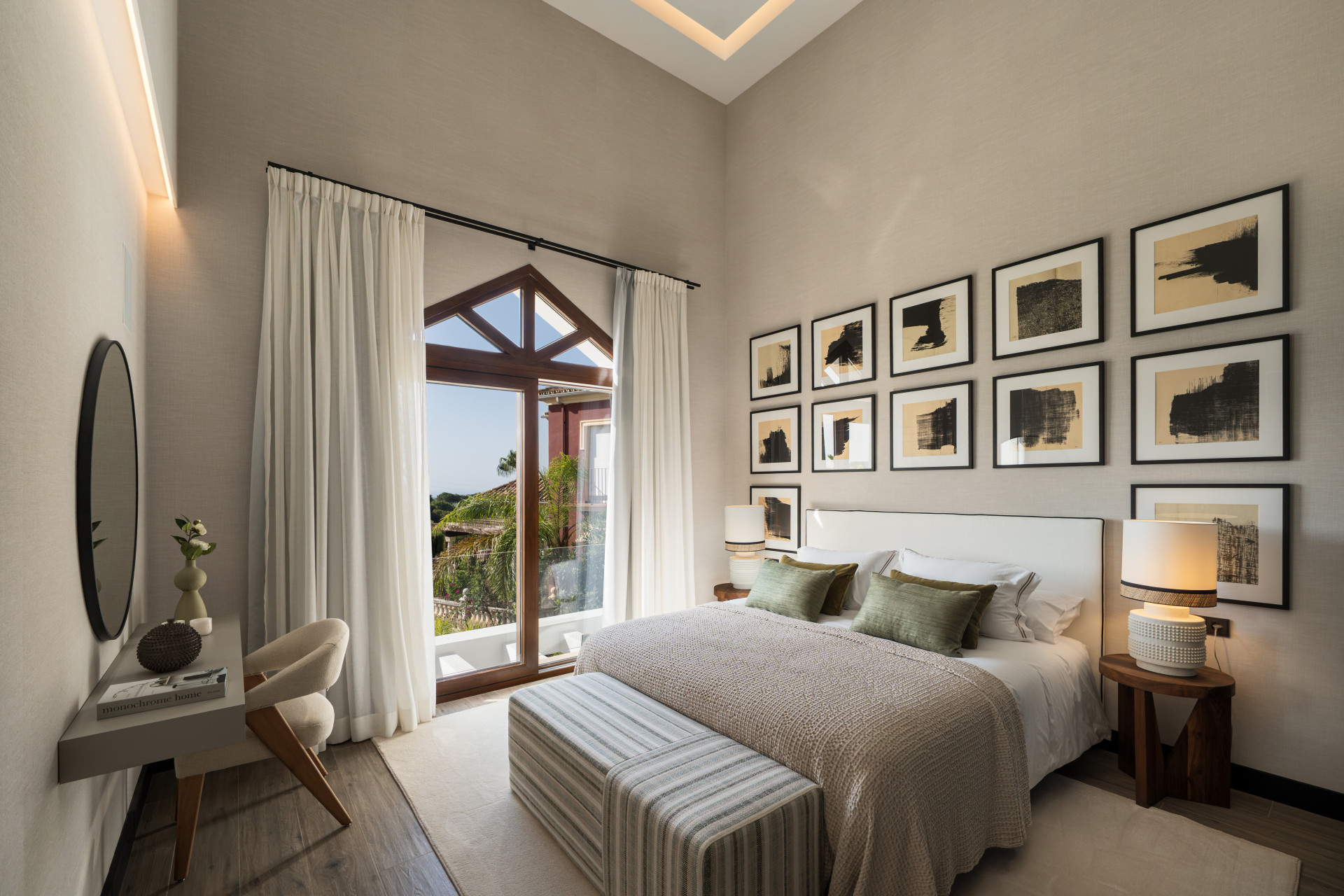  Image of Villa - 5 Bedrooms - 6 Bathrooms for sale in Malaga-Benahavis-Spain, Image 15
