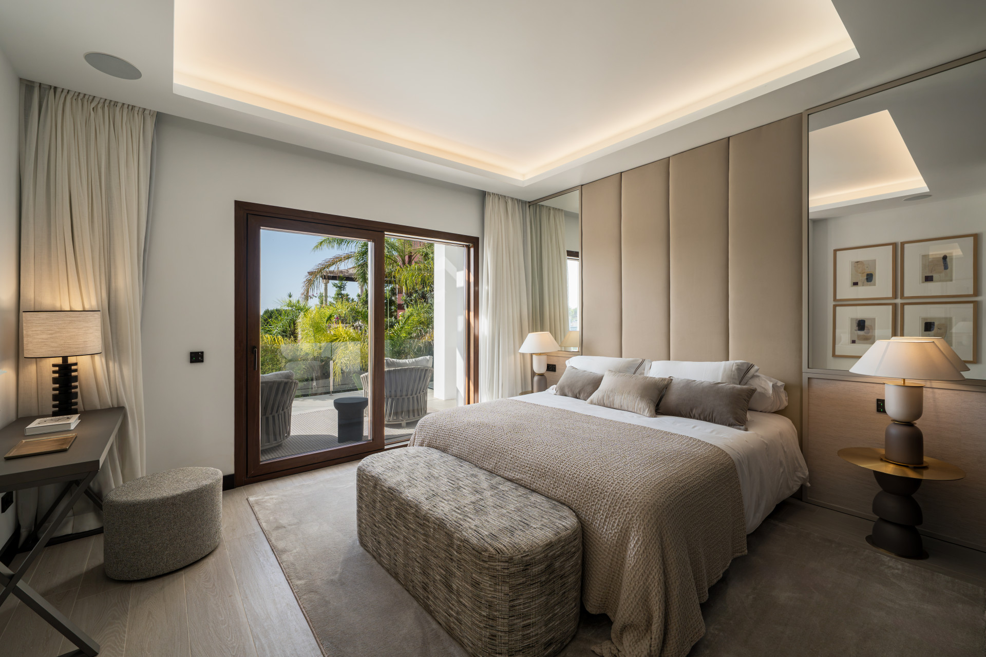  Image of Villa - 5 Bedrooms - 6 Bathrooms for sale in Malaga-Benahavis-Spain, Image 16