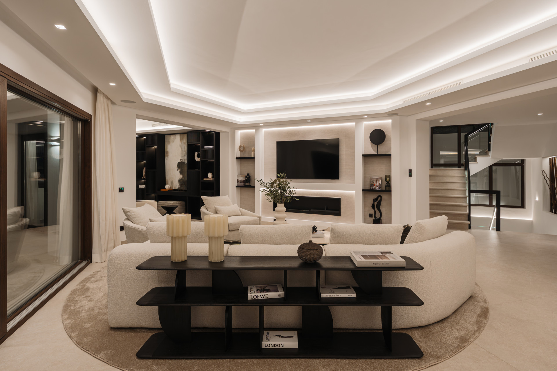  Image of Villa - 5 Bedrooms - 6 Bathrooms for sale in Malaga-Benahavis-Spain, Image 26