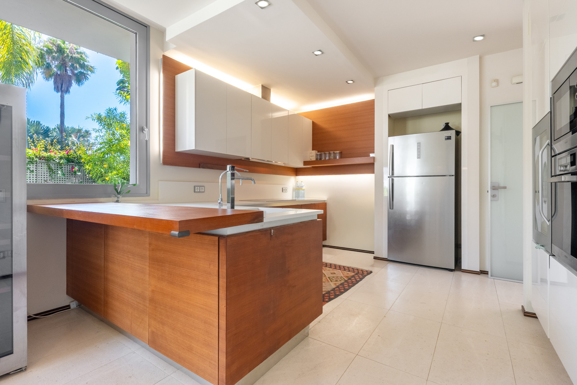  Image of Semi Detached Villa - 4 Bedrooms - 4 Bathrooms for sale in Malaga-Marbella-Spain, Image 14