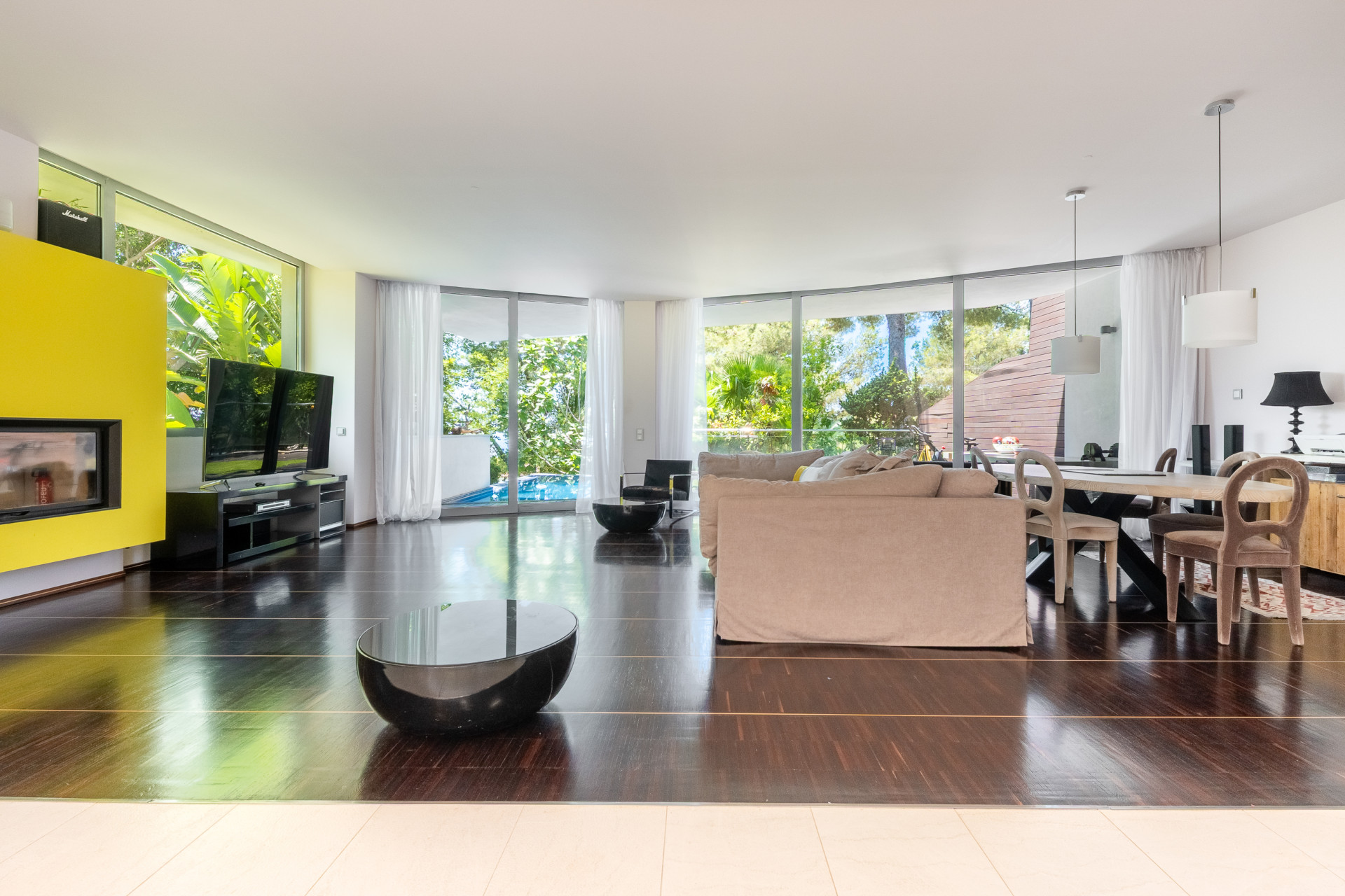  Image of Semi Detached Villa - 4 Bedrooms - 4 Bathrooms for sale in Malaga-Marbella-Spain, Image 7