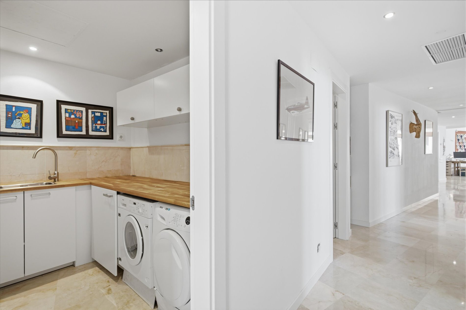  Image of Penthouse - 3 Bedrooms - 2 Bathrooms for sale in Malaga-Marbella-Spain, Image 25