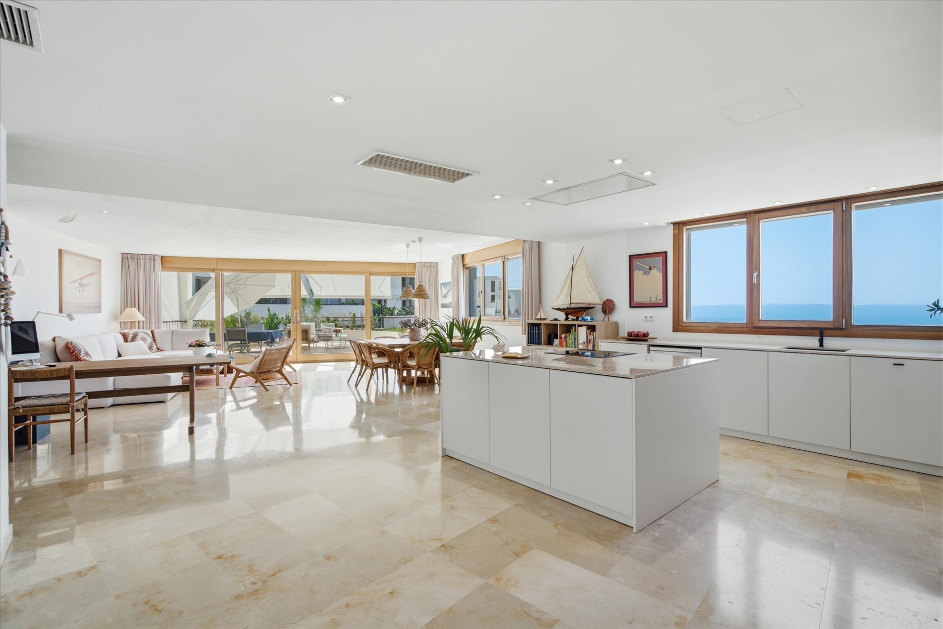 Image of Penthouse - 3 Bedrooms - 2 Bathrooms for Sale in Malaga-Marbella-Spain, Image 5