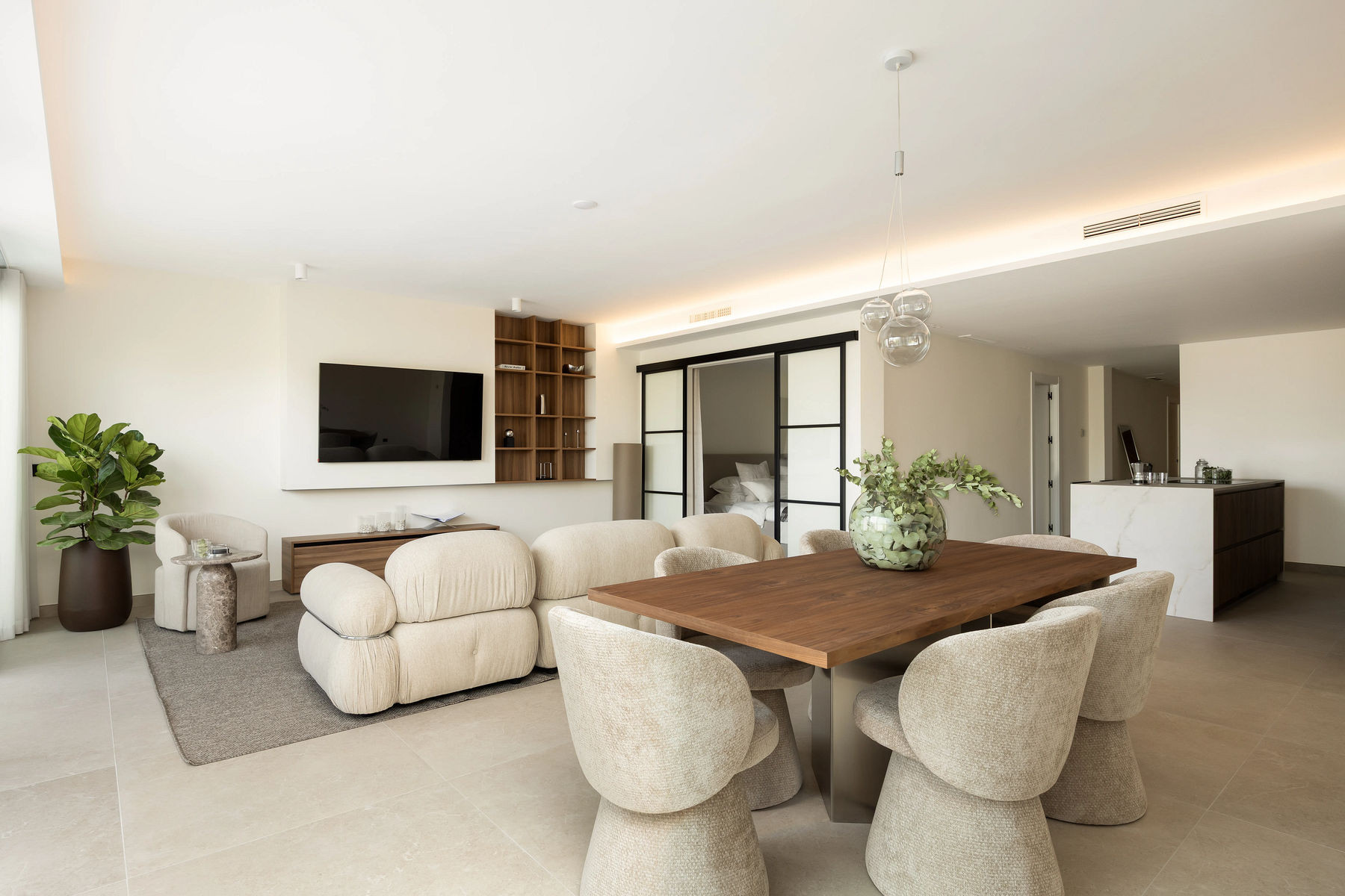  Image of Ground Floor Apartment - 3 Bedrooms - 3 Bathrooms for sale in Malaga-Marbella-Spain, Image 9