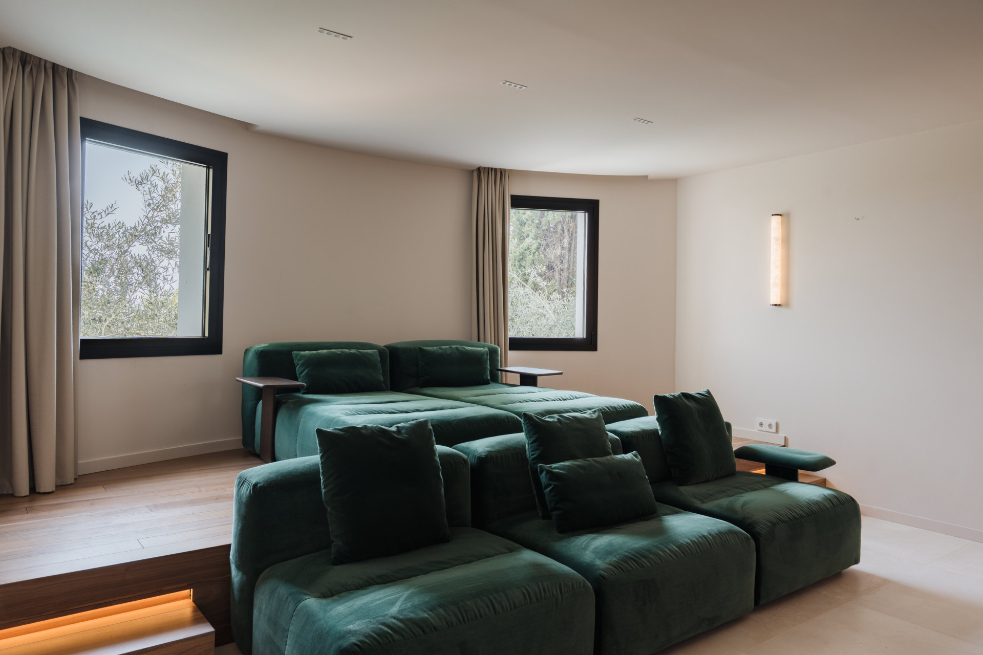  Image of Villa - 5 Bedrooms - 6 Bathrooms for sale in Malaga-Benahavis-Spain, Image 15