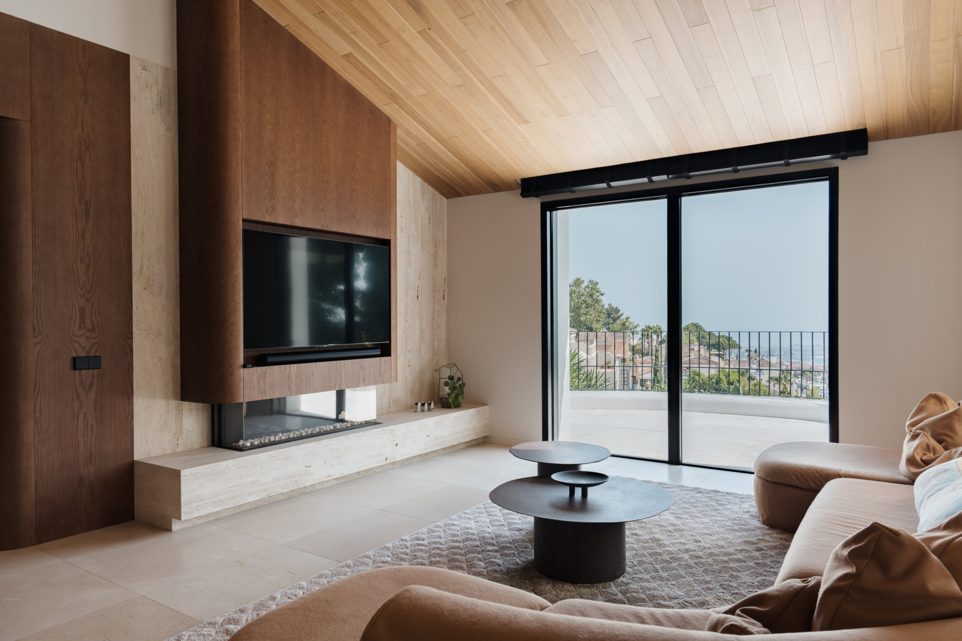  Image of Villa - 5 Bedrooms - 6 Bathrooms for sale in Malaga-Benahavis-Spain, Image 7