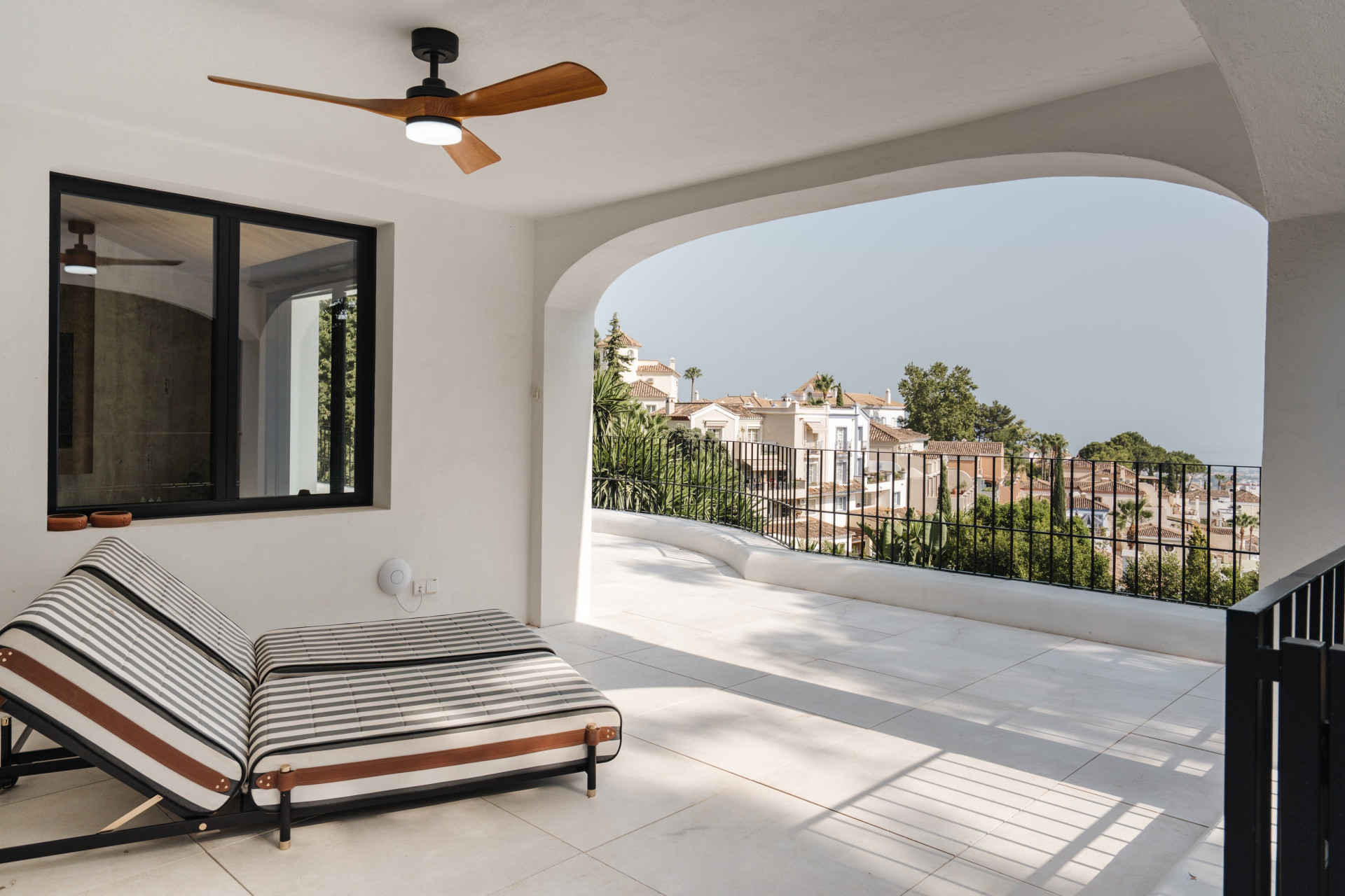  Image of Villa - 5 Bedrooms - 6 Bathrooms for sale in Malaga-Benahavis-Spain, Image 22