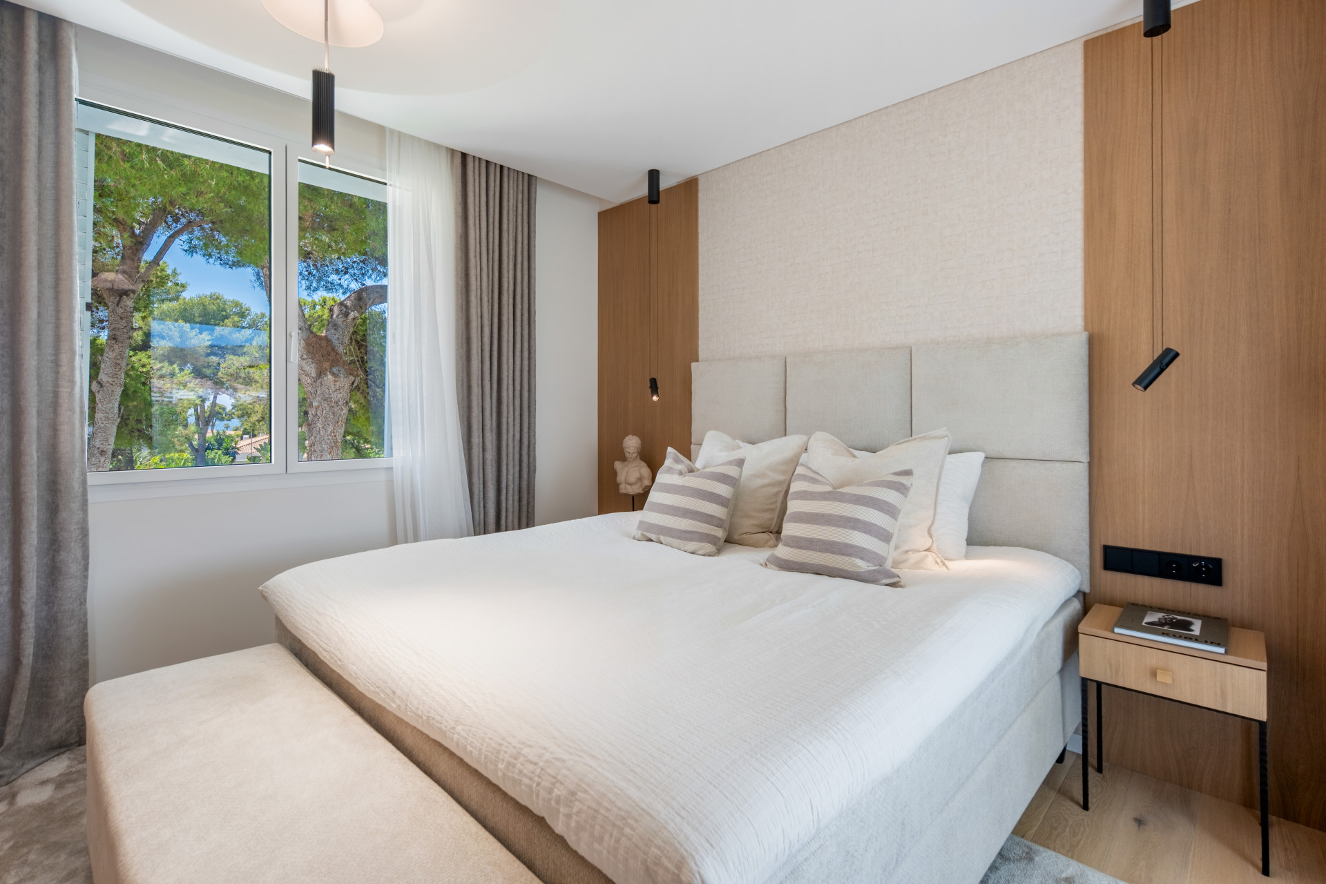  Image of Penthouse - 3 Bedrooms - 3 Bathrooms for sale in Malaga-Marbella-Spain, Image 21