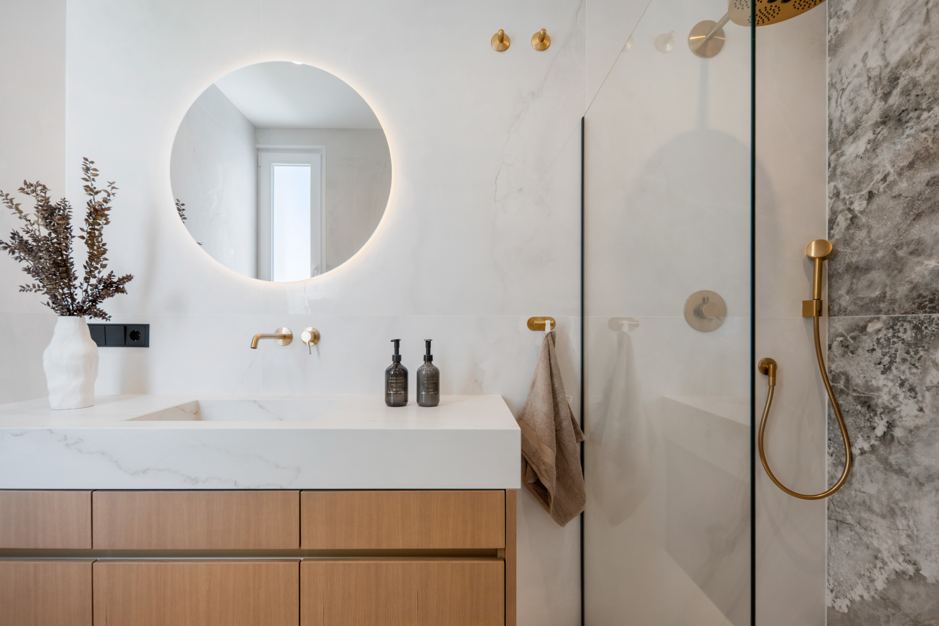  Image of Penthouse - 3 Bedrooms - 3 Bathrooms for sale in Malaga-Marbella-Spain, Image 28