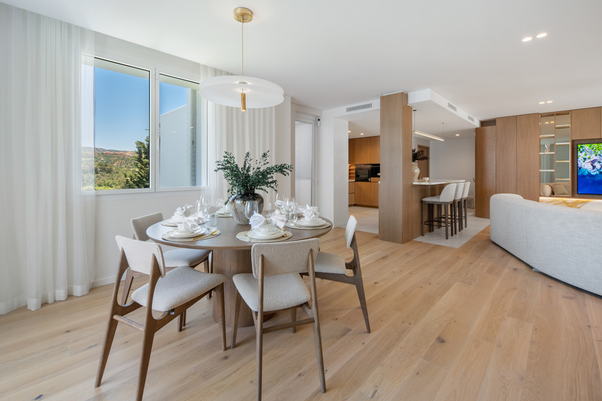  Image of Penthouse - 3 Bedrooms - 3 Bathrooms for sale in Malaga-Marbella-Spain, Image 12