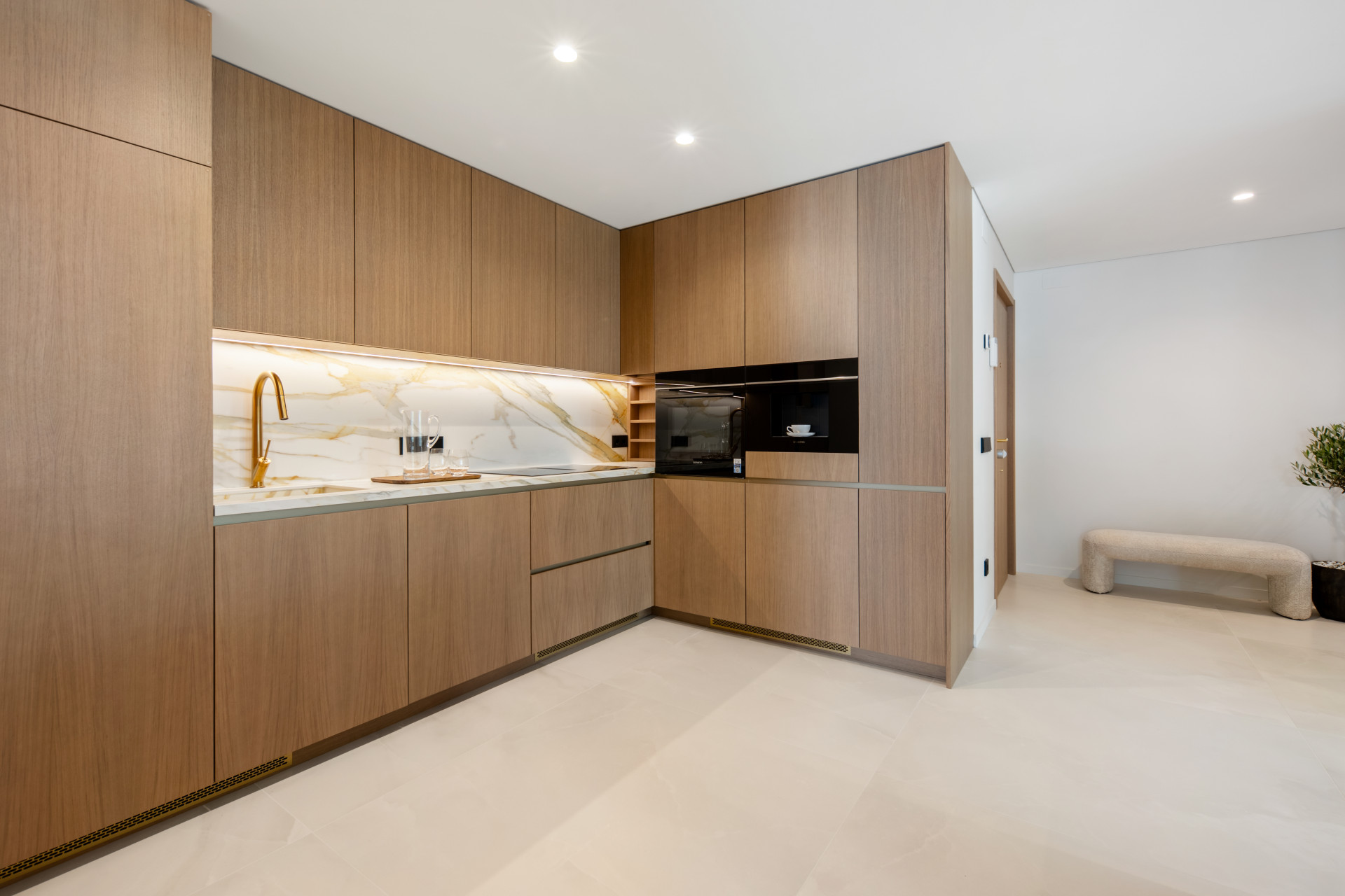  Image of Penthouse - 3 Bedrooms - 3 Bathrooms for sale in Malaga-Marbella-Spain, Image 8