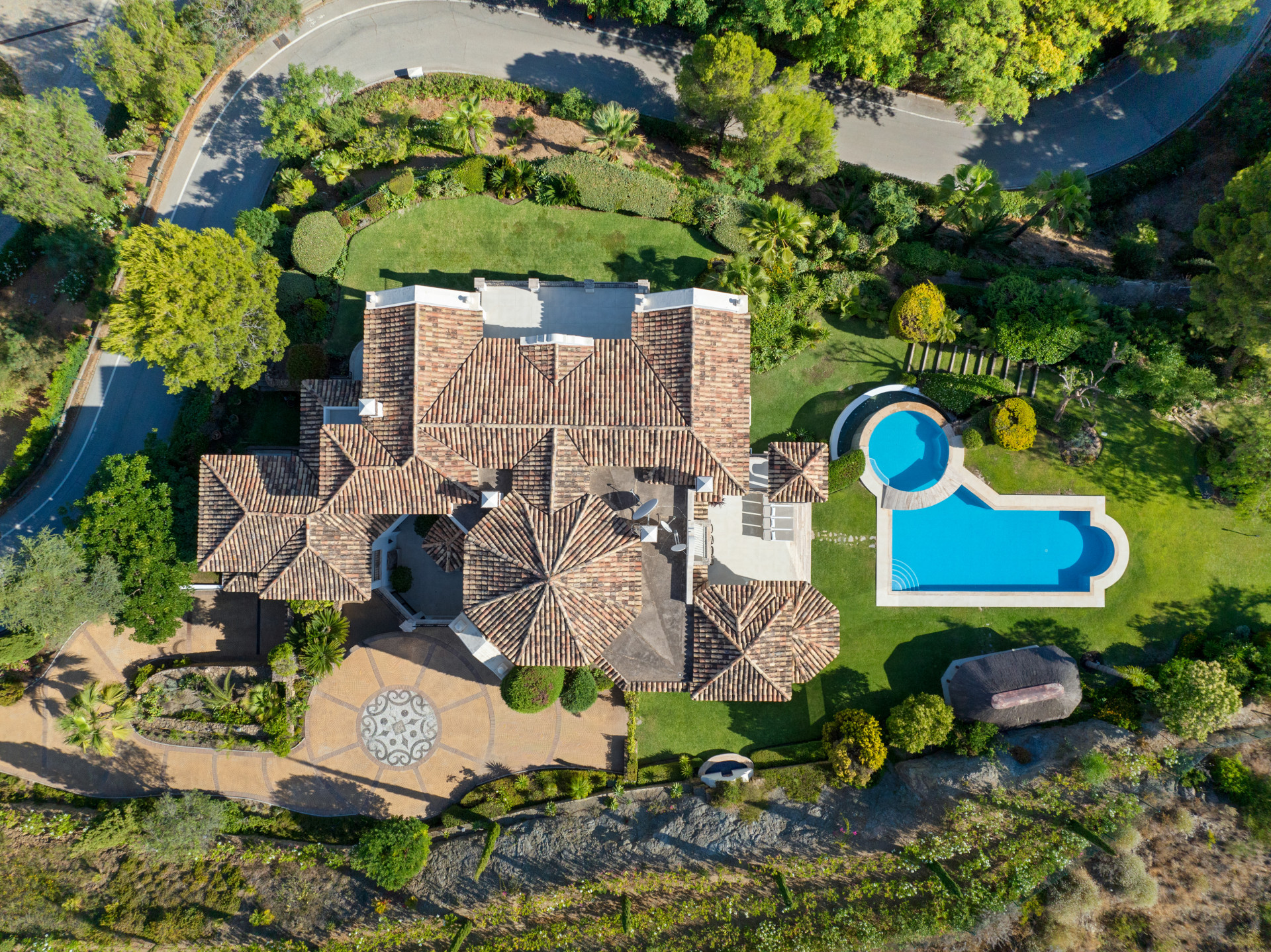  Image of Villa - 6 Bedrooms - 6 Bathrooms for sale in Malaga-Marbella-Spain, Image 43
