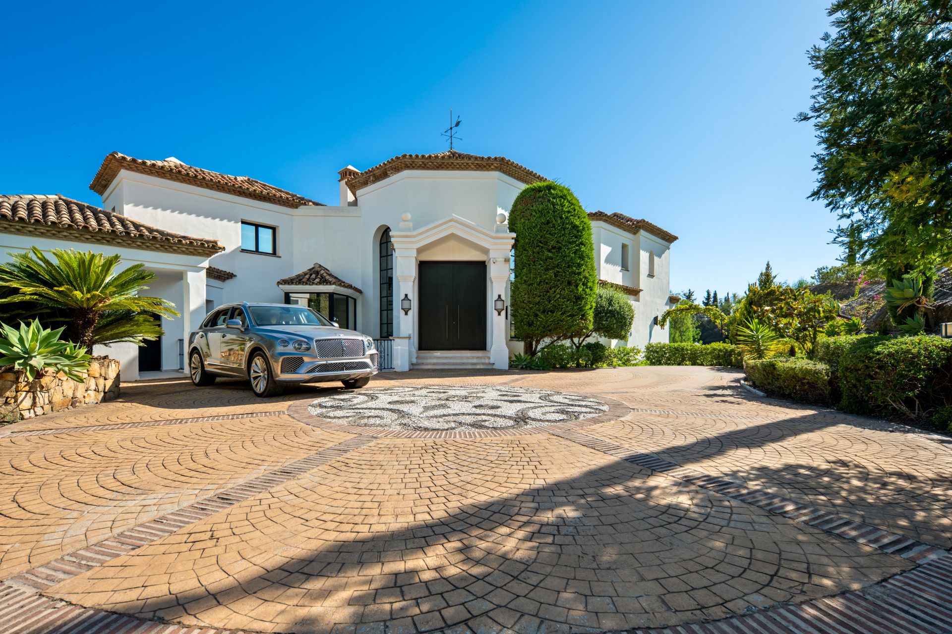  Image of Villa - 6 Bedrooms - 6 Bathrooms for sale in Malaga-Marbella-Spain, Image 40