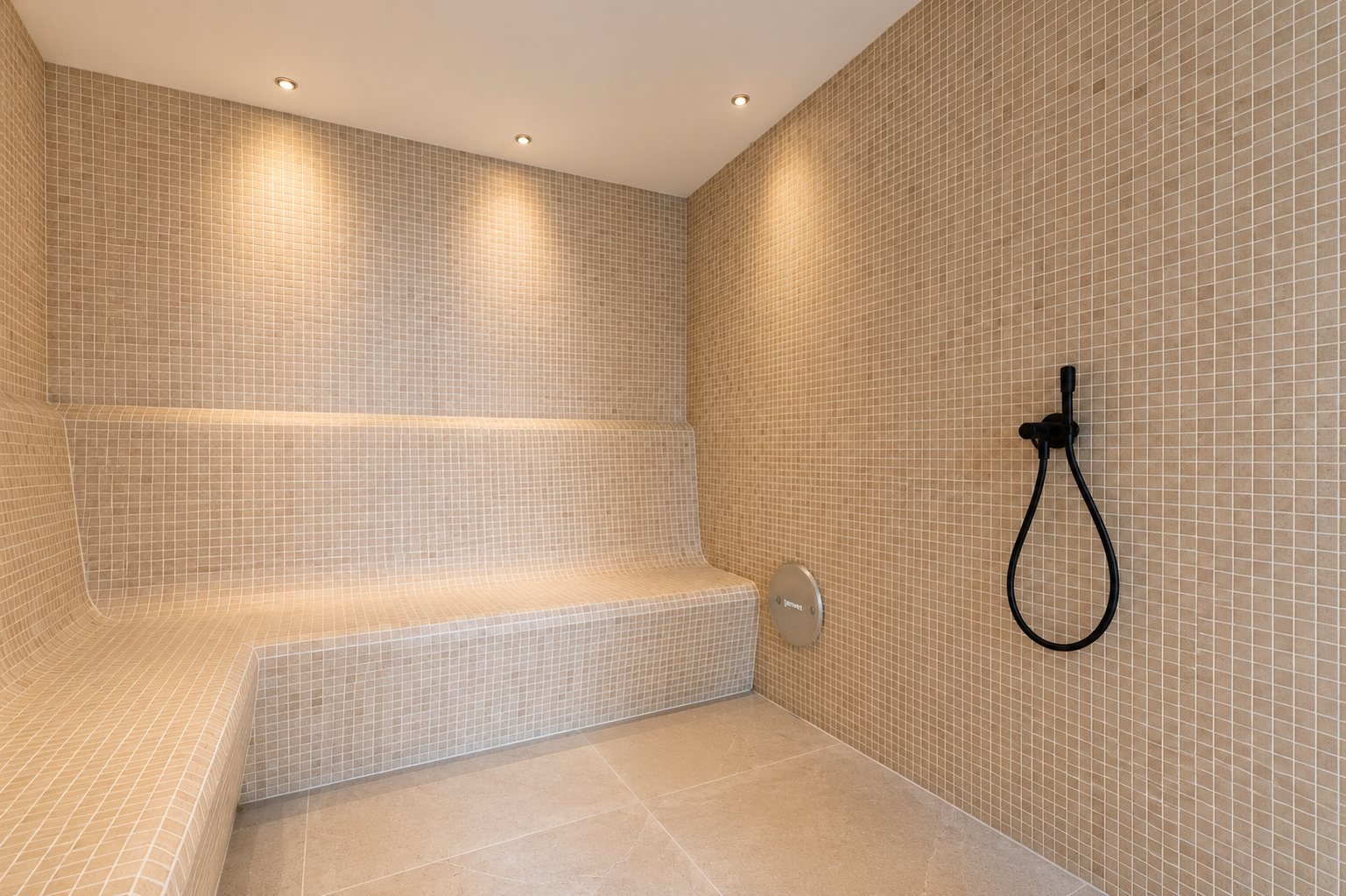  Image of Villa - 8 Bedrooms - 8 Bathrooms for sale in Malaga-San Pedro de Alcantara-Spain, Image 17