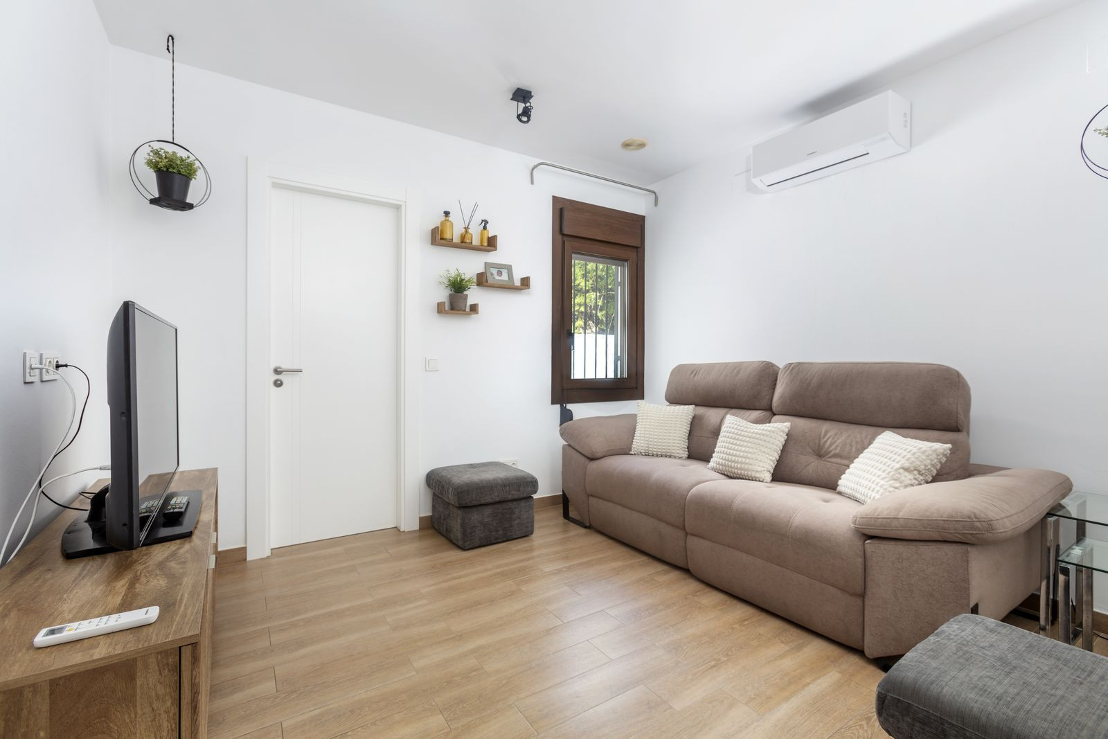  Image of Villa - 6 Bedrooms - 5 Bathrooms for sale in Malaga-Estepona-Spain, Image 39