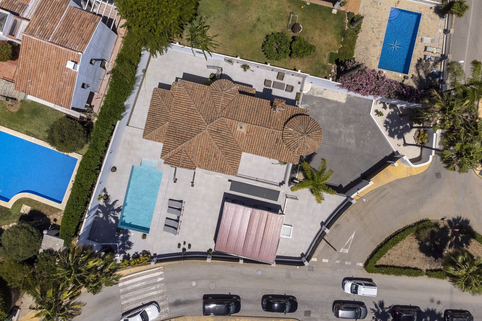 Image of Villa - 6 Bedrooms - 5 Bathrooms for sale in Malaga-Estepona-Spain, Image 35